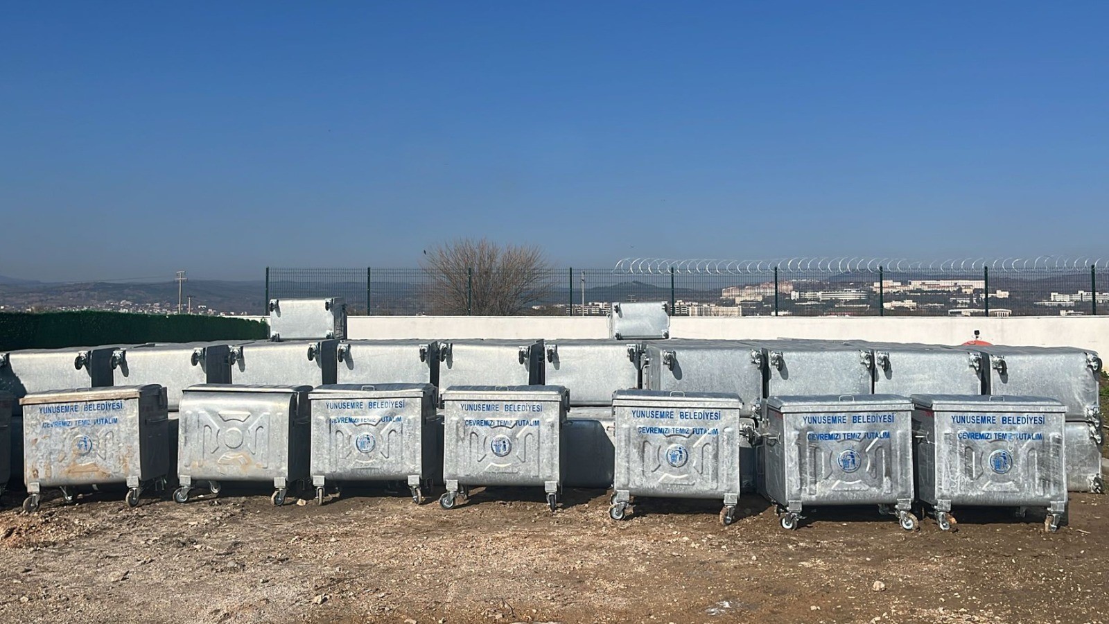 Yunusemre'ye 500 çöp konteyneri alındı