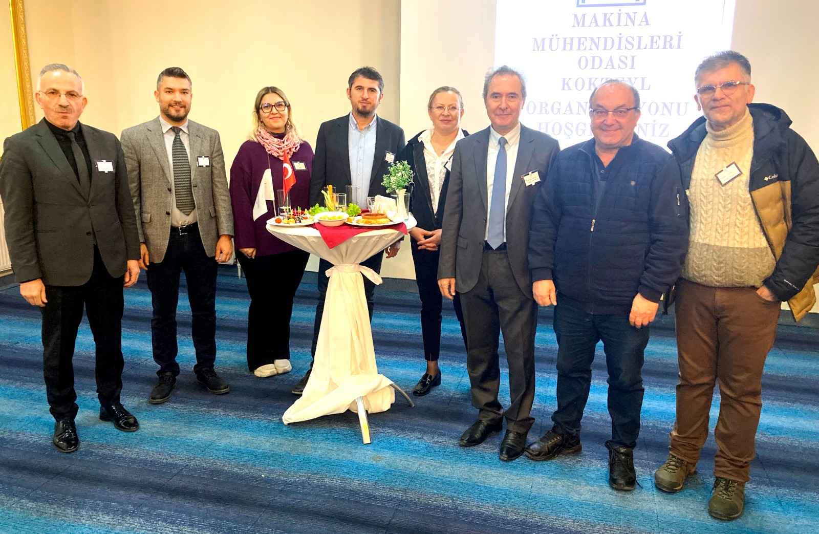 Makine mühendisleri geleneksel yılsonu kokteylinde buluştu