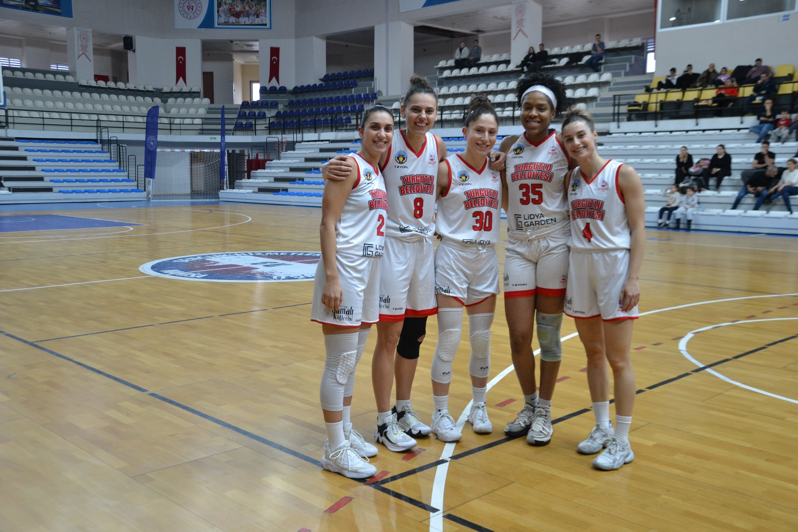 Lidya Garden City Turgutlu Belediyespor, Bursa Uludağ Basketbol’u 83-47 Yendi
