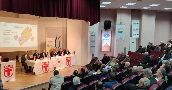 Tarsim ve Tariş Üzüm Birliği'nden Çiftçilere Bilgilendirme Toplantısı
