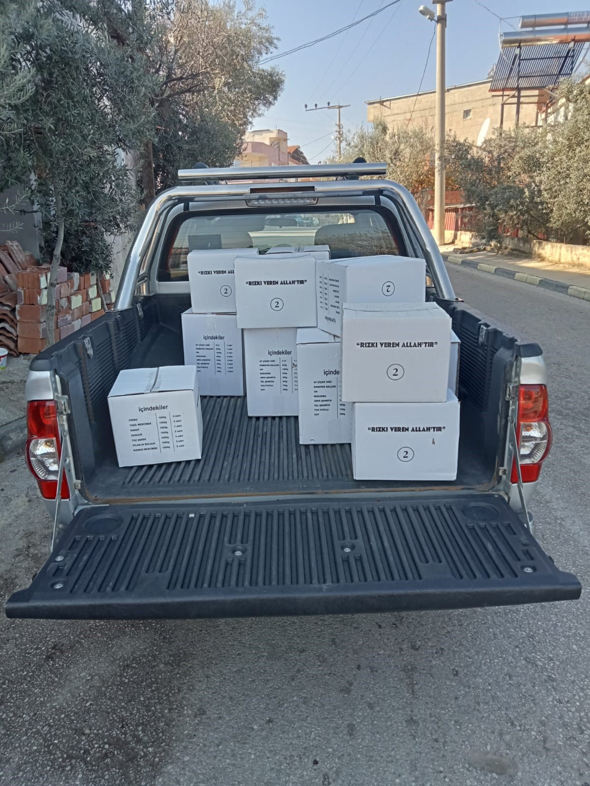 Kızılay’dan ihtiyaç sahibi ailelere destek