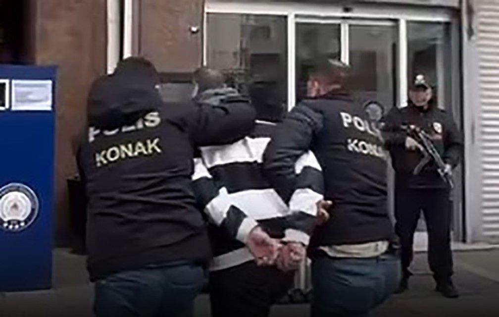 Yol verme tartışmasında ateş açtı!