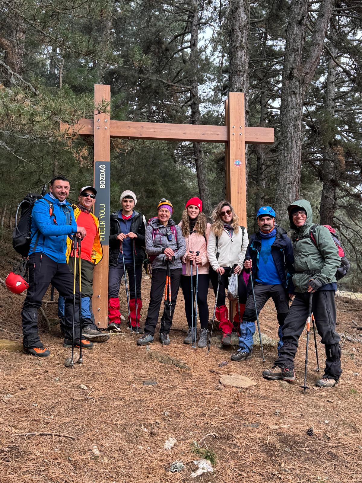 Zirve Dağcılık’tan çifte faaliyet