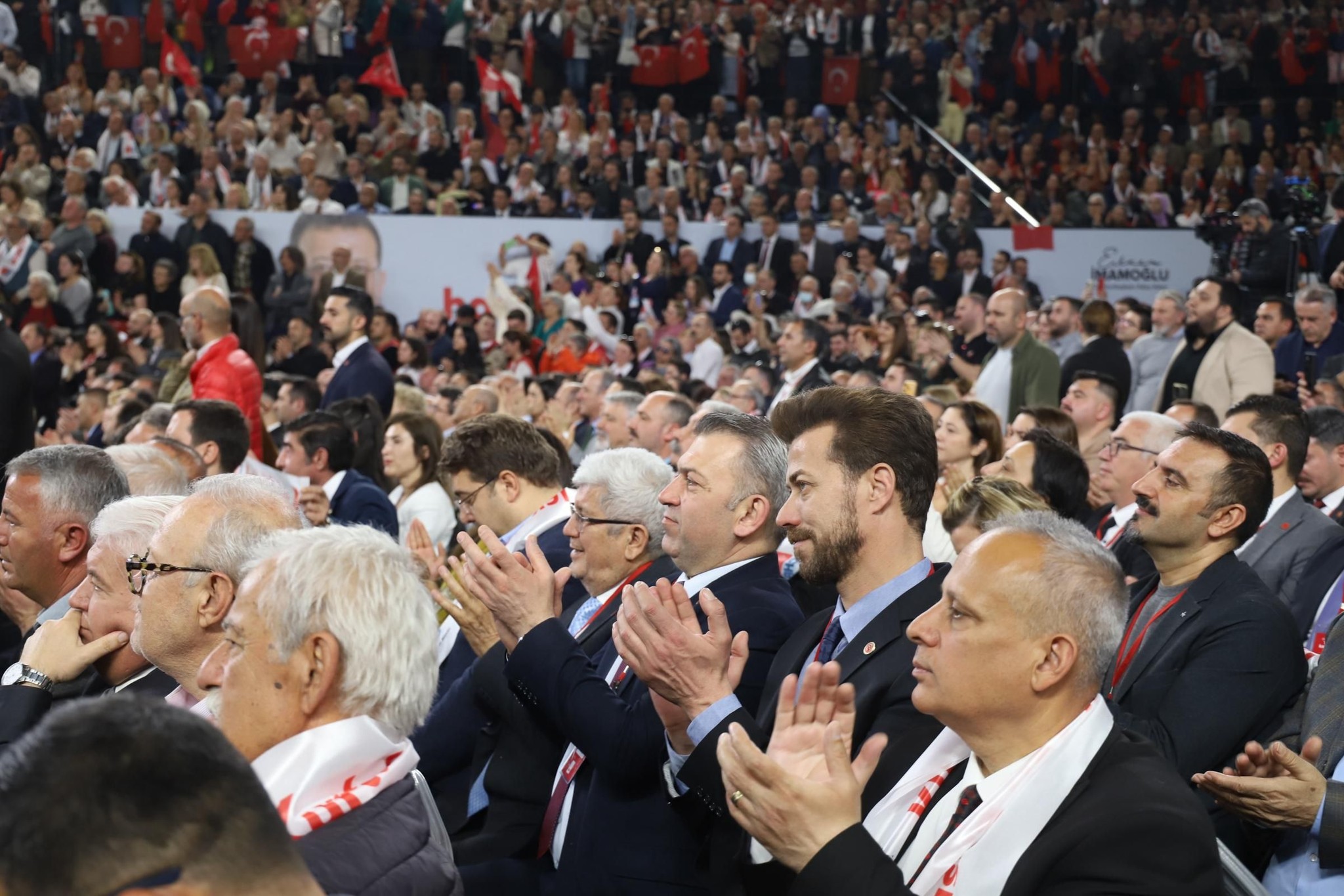 İmamoğlu, seçim çalışmalarına İzmir'den başladı