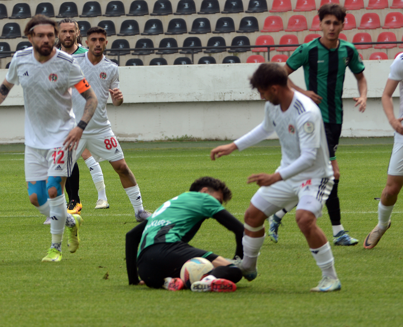 Turgutlu zora soktu: 1-1
