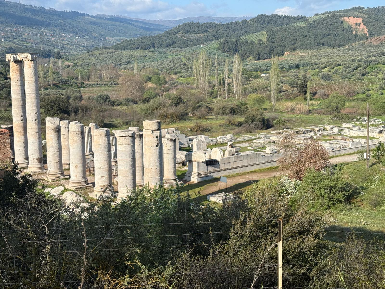 Zirve Dağcılık Sart'ta Tarihte Yolculuğa Çıktı