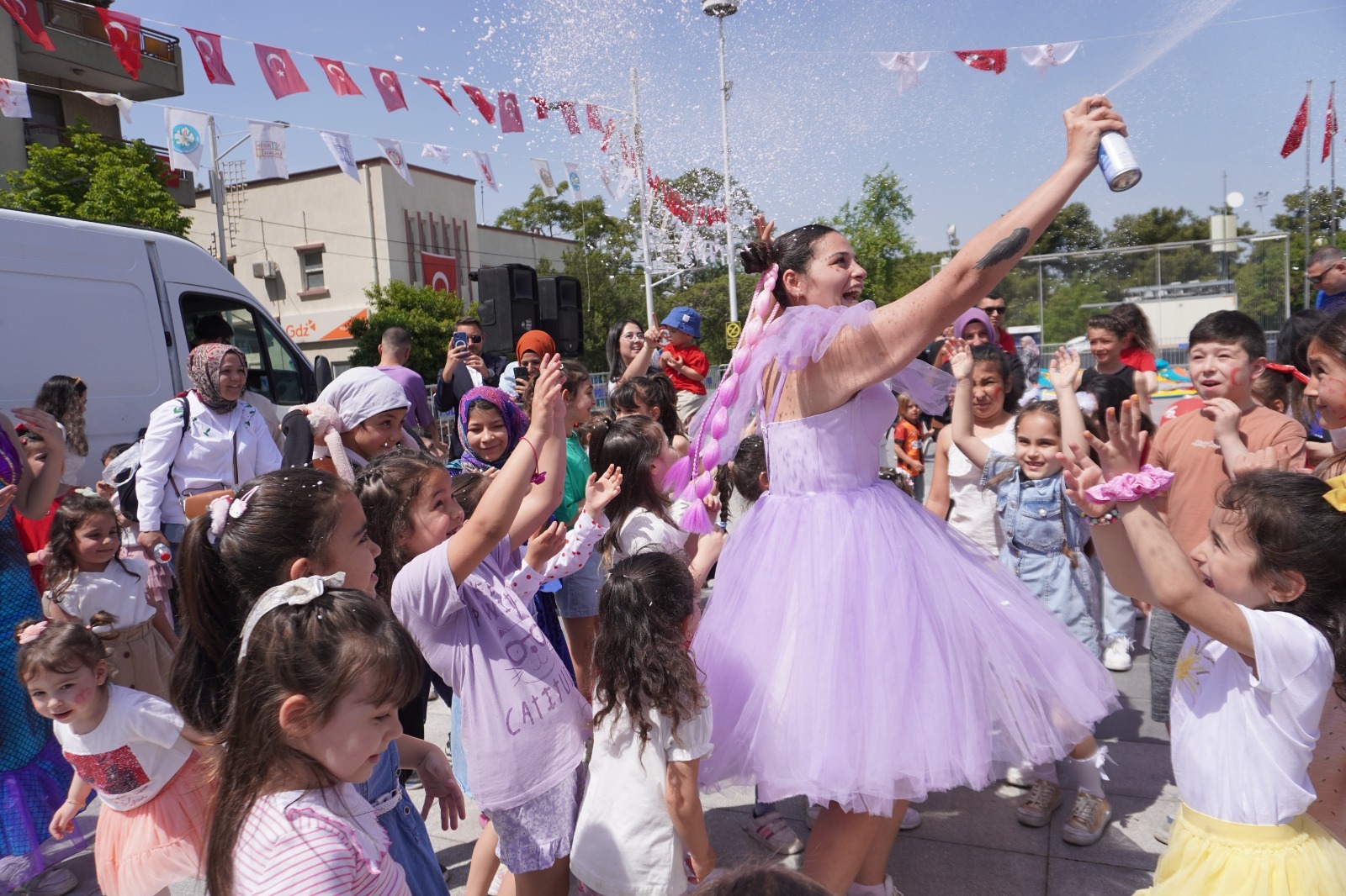 Manisa'da 23 Nisan Coşkusu