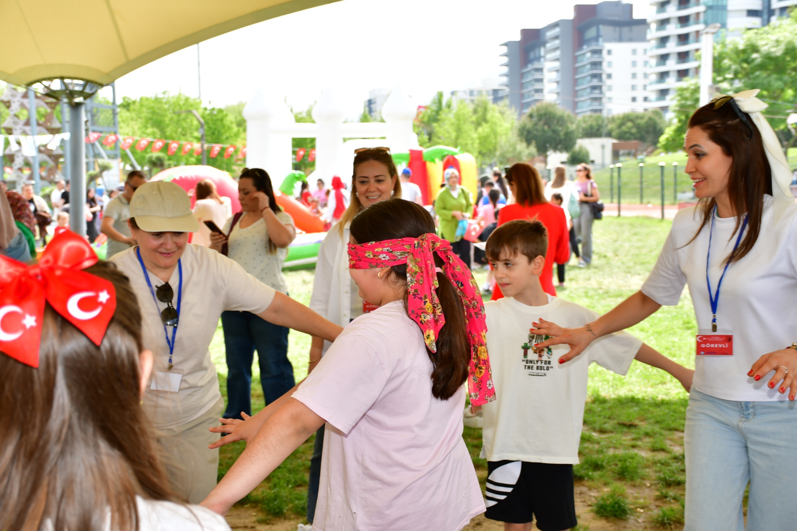 Manisa'da 23 Nisan Coşkusu