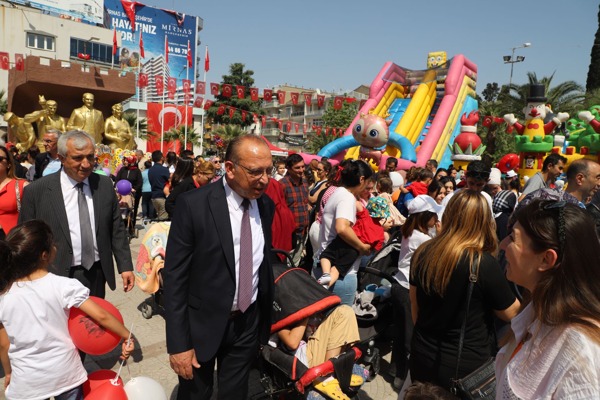 Turgutlu’da 23 Nisan Coşkusu