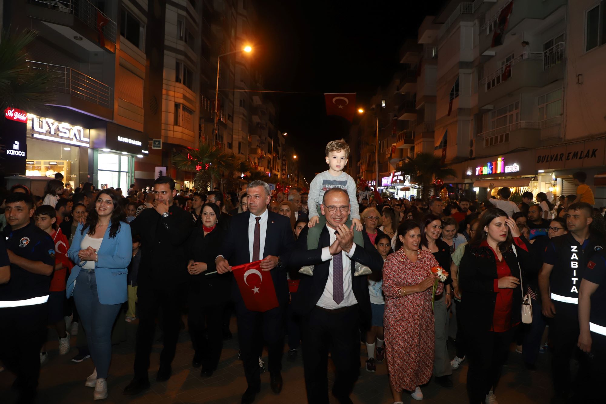 Turgutlu’da 23 Nisan Coşkusu