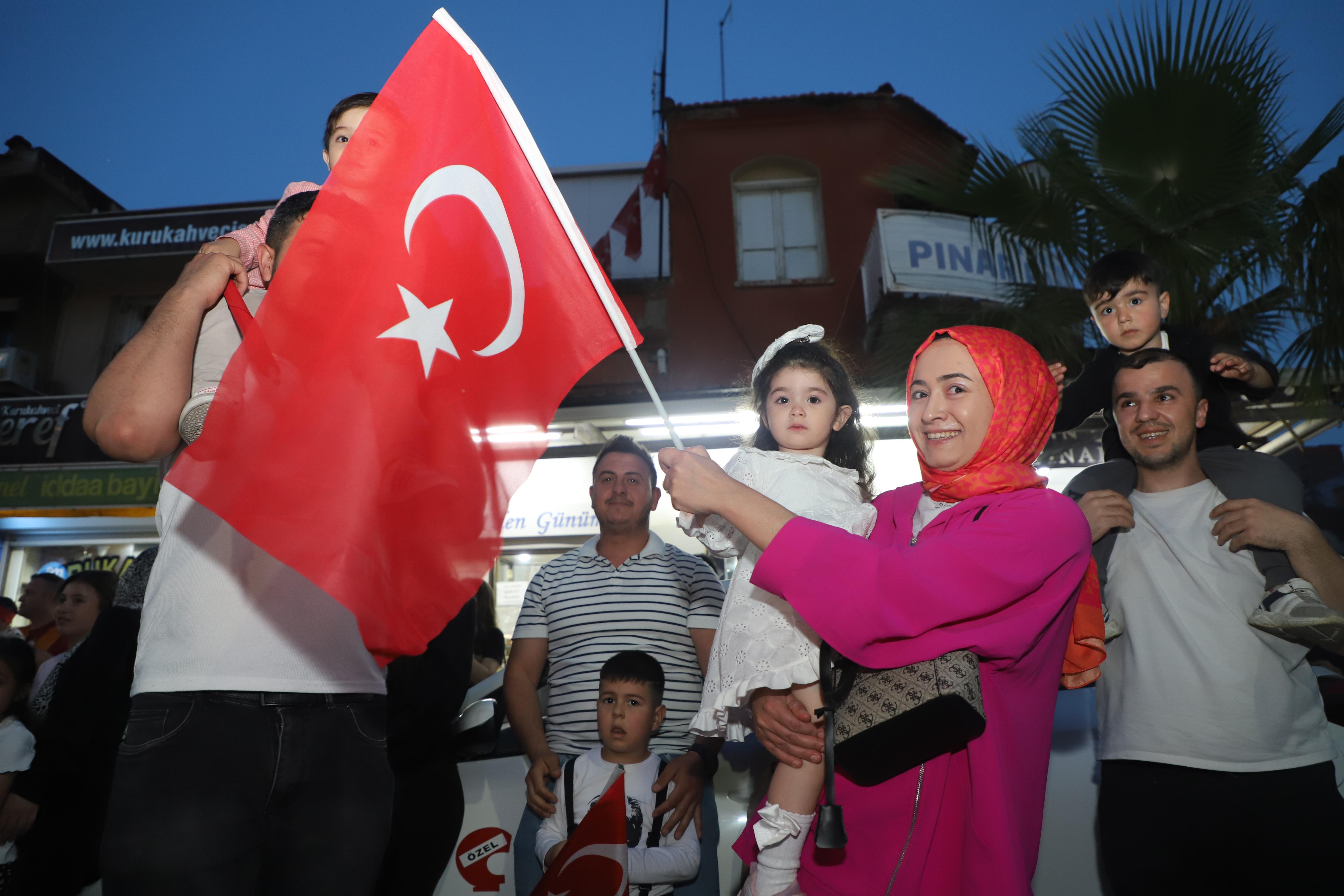 Turgutlu’da 23 Nisan Coşkusu