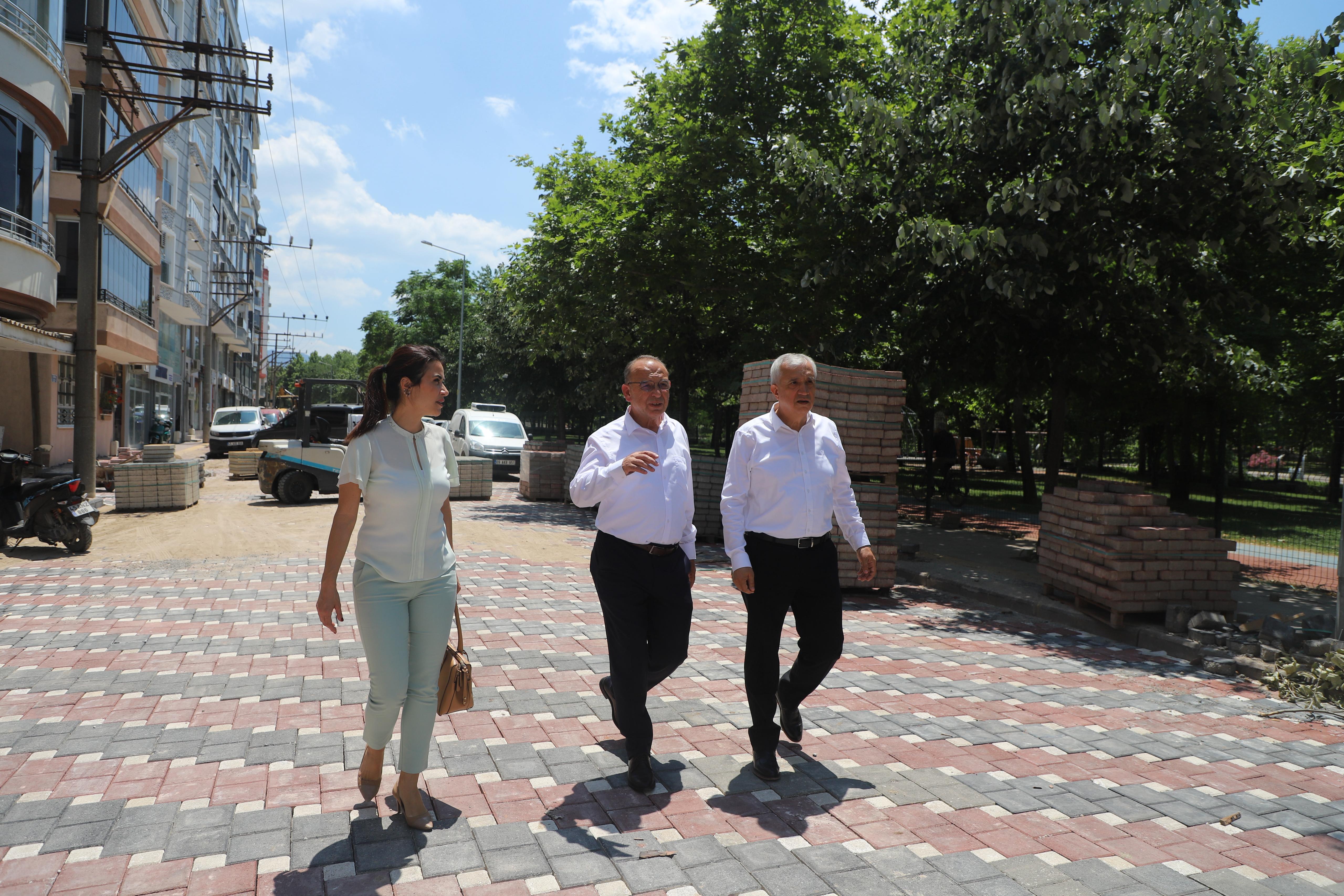 Başkan Çetin Akın'dan yol yenileme çalışmalarına inceleme