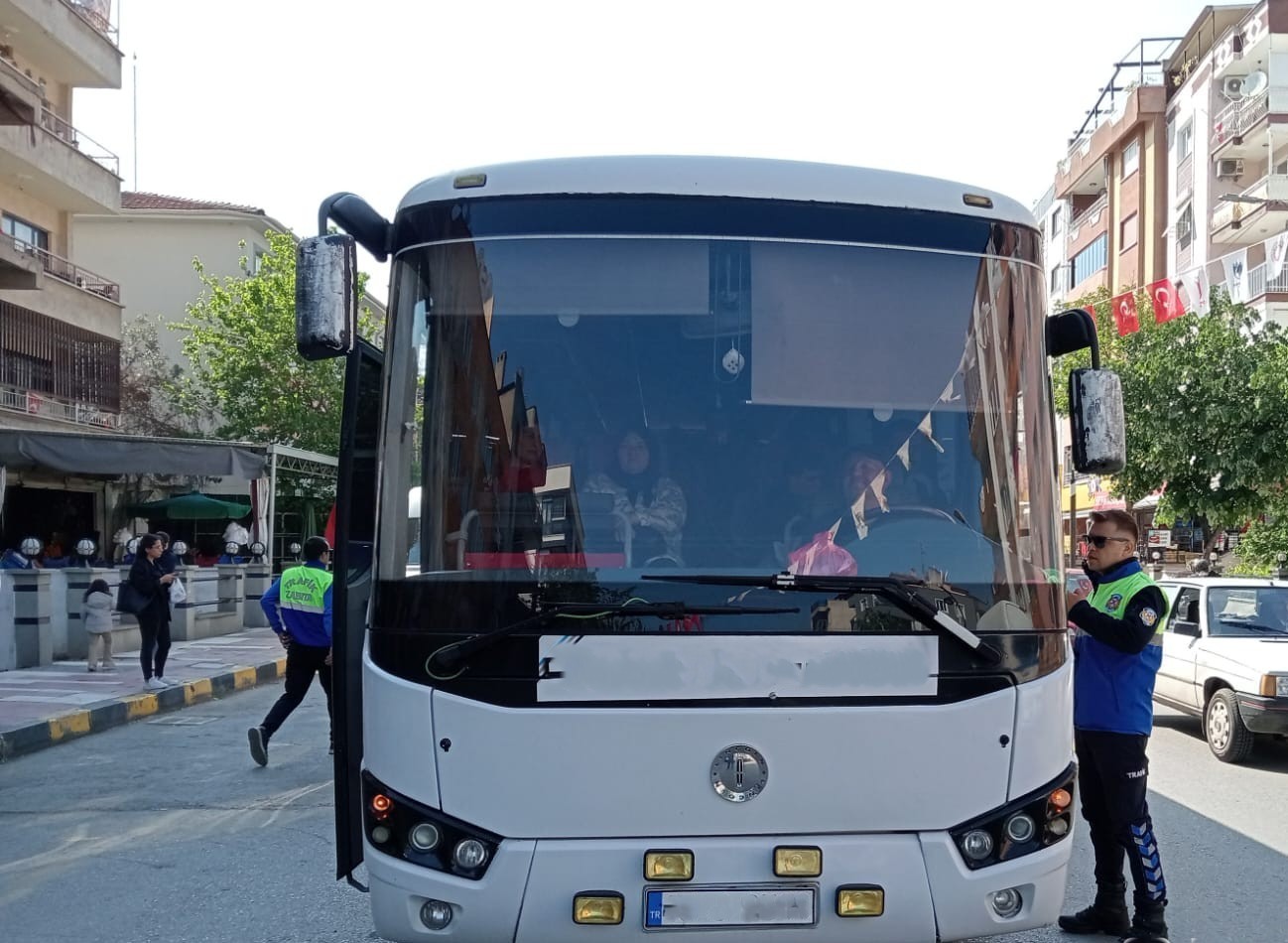 Büyükşehirden, servis araçlarına denetim