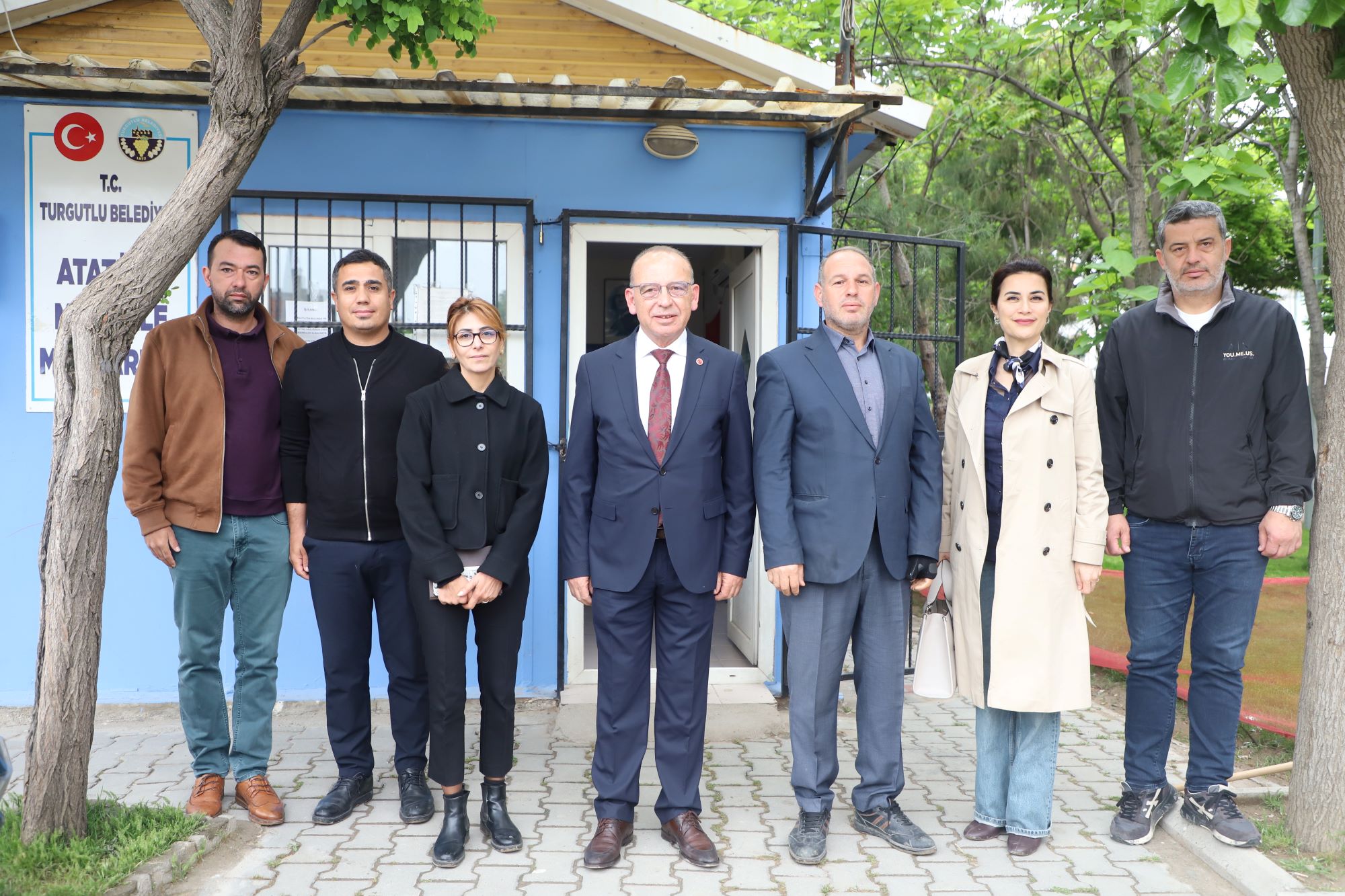 Başkan Çetin Akın: “Mahallelerimizin sorunlarını birer birer çözüyoruz”
