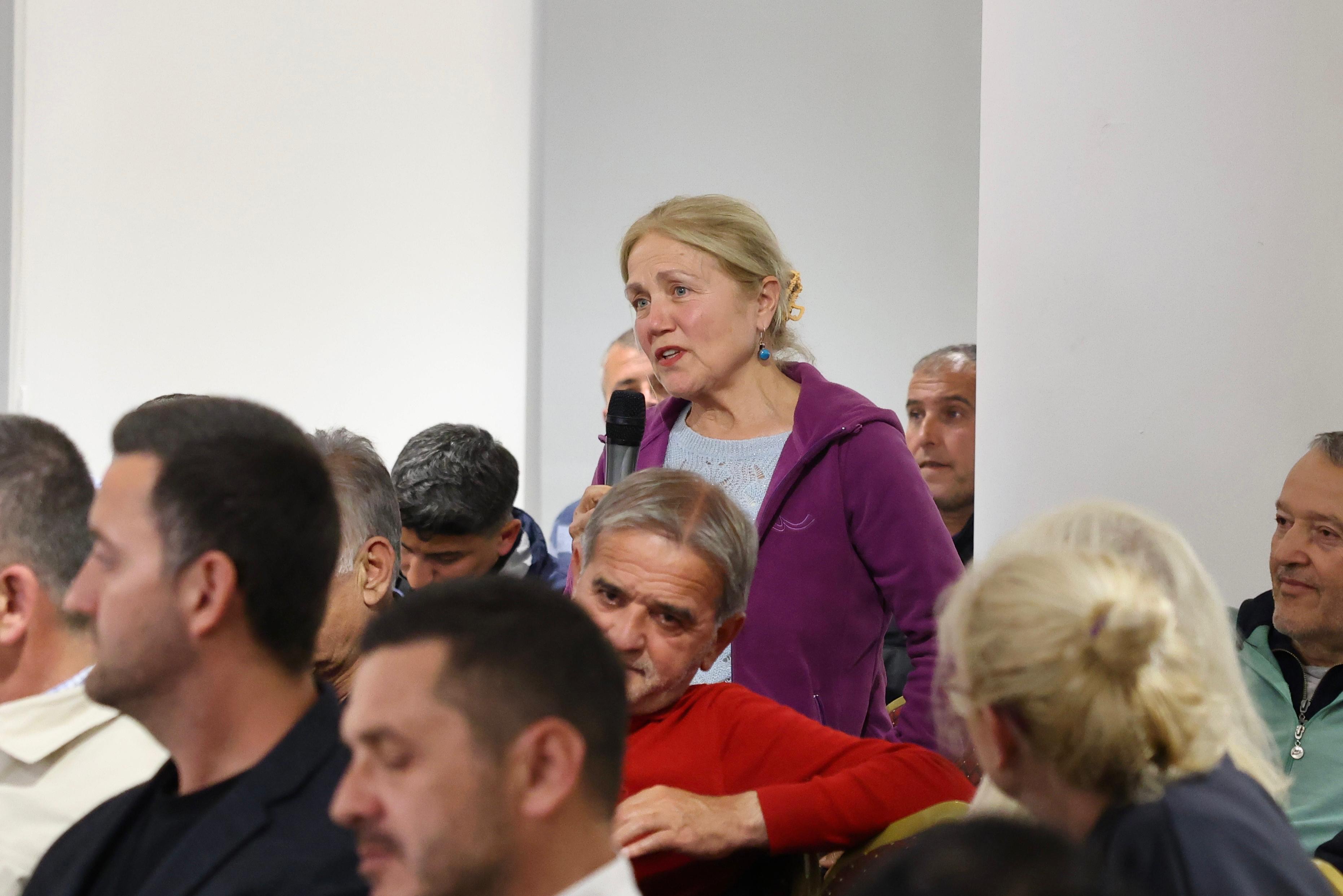 Başkan Denizli, Halk Buluşması’nda Alaçatılı vatandaşlarla buluştu