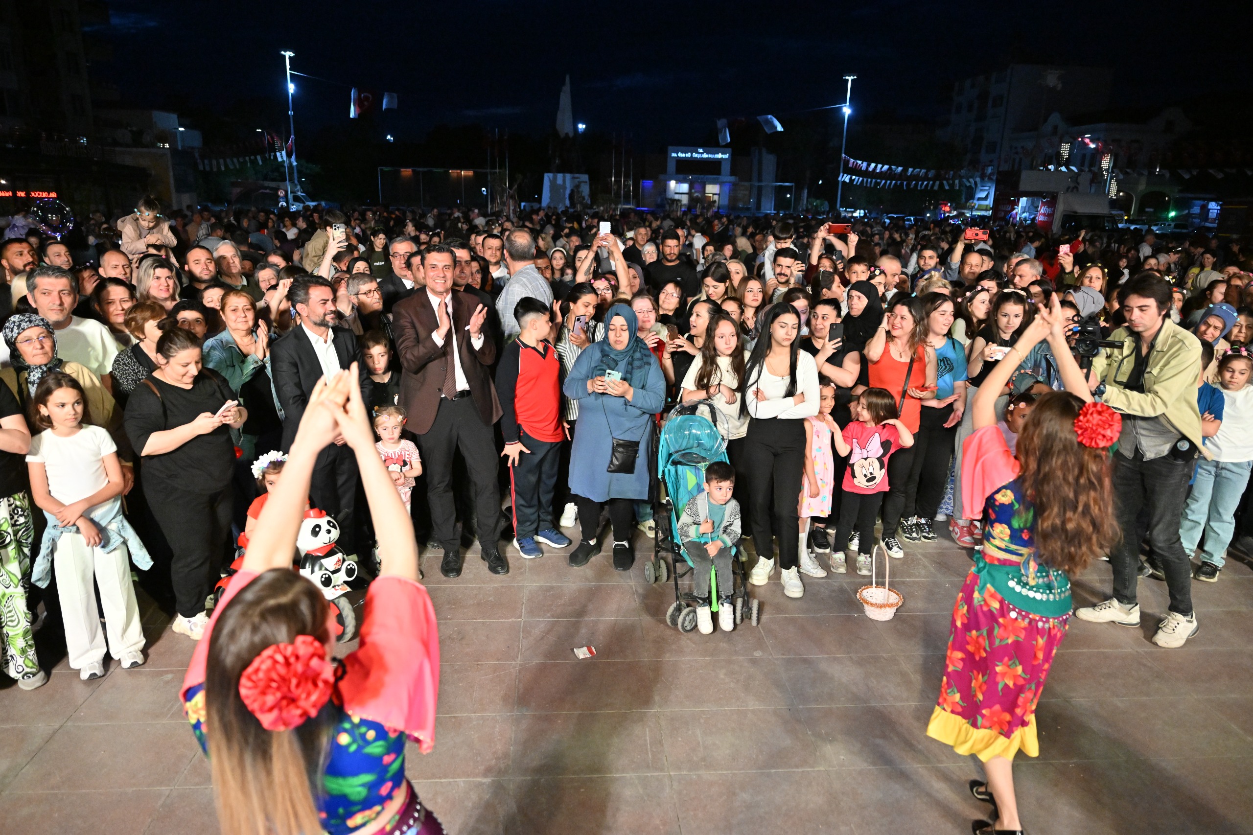Manisa'da Hıdırellez coşkuyla kutlandı