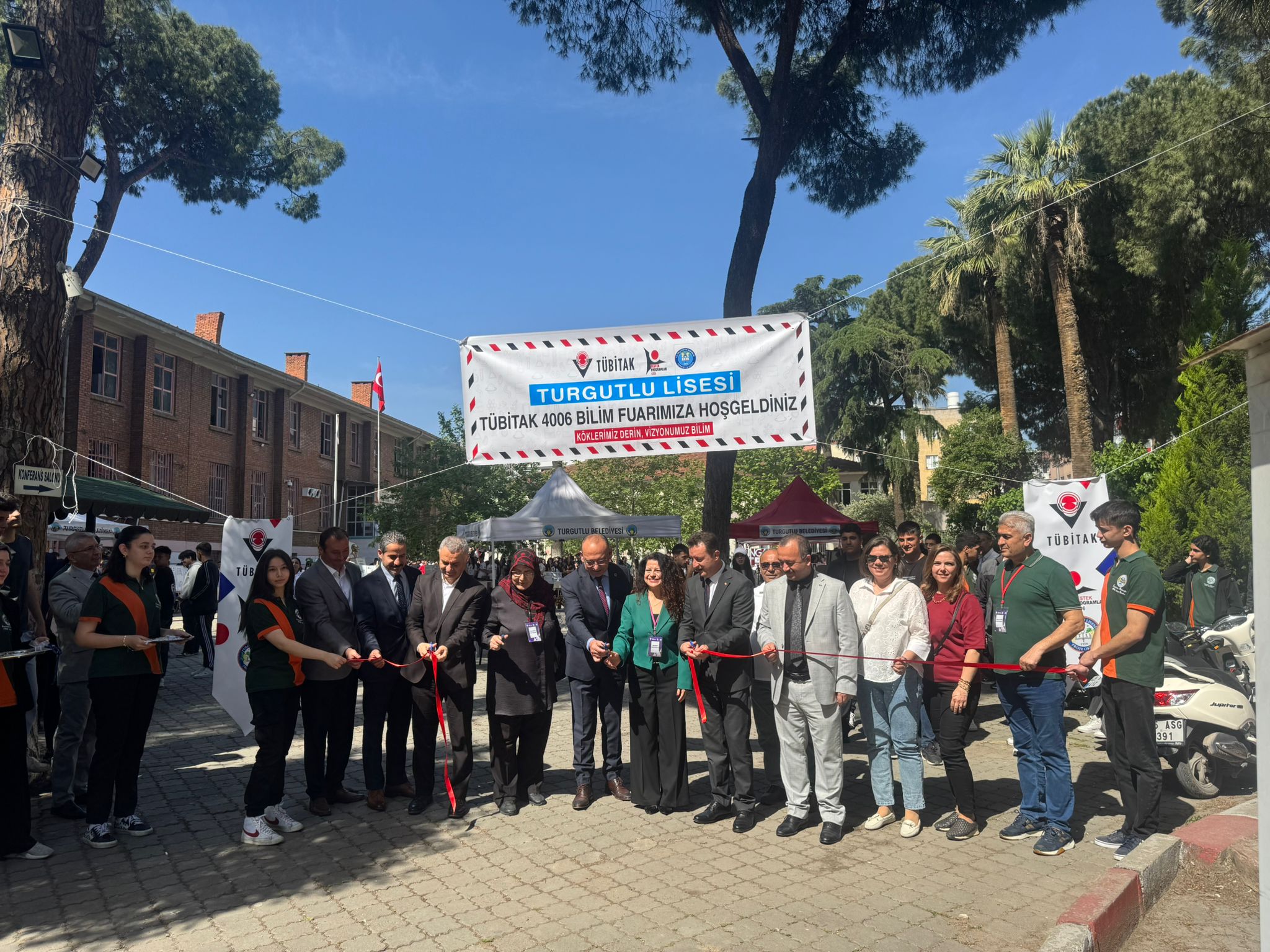 Turgutlu Lisesi'nde bilim şenliği