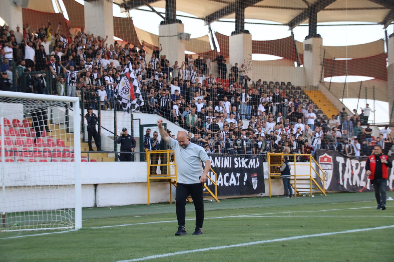 Manisaspor Bölgesel Amatör Ligi'ne yükseldi