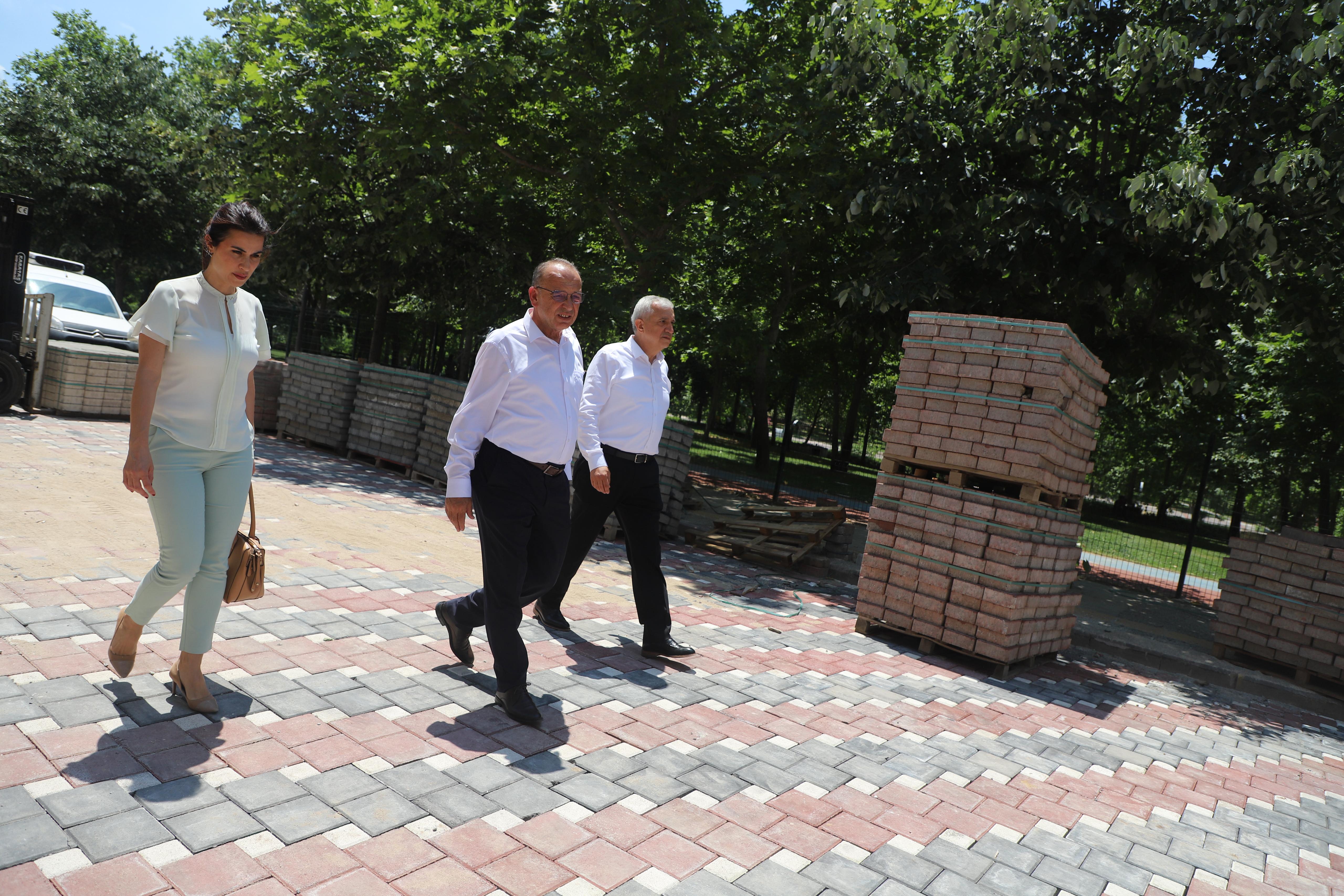 Başkan Çetin Akın'dan yol yenileme çalışmalarına inceleme