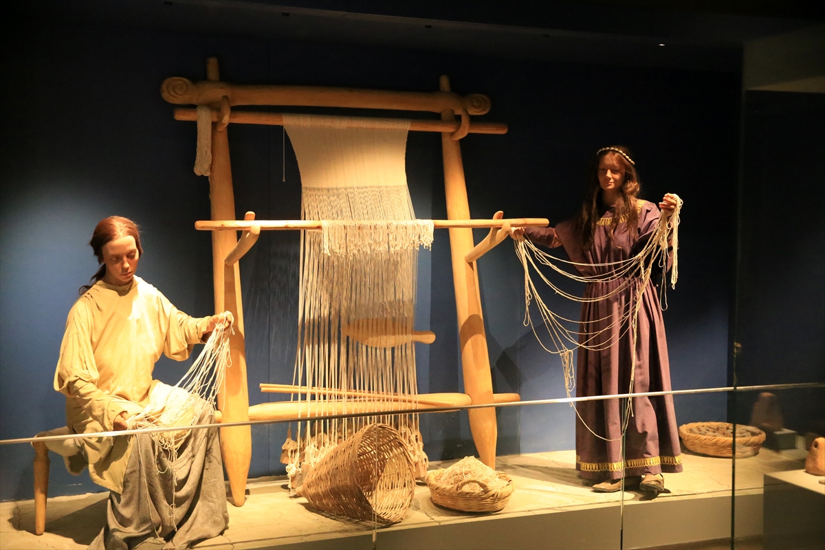 Manisa Müzesi, yeniden ziyaretçileriyle buluştu