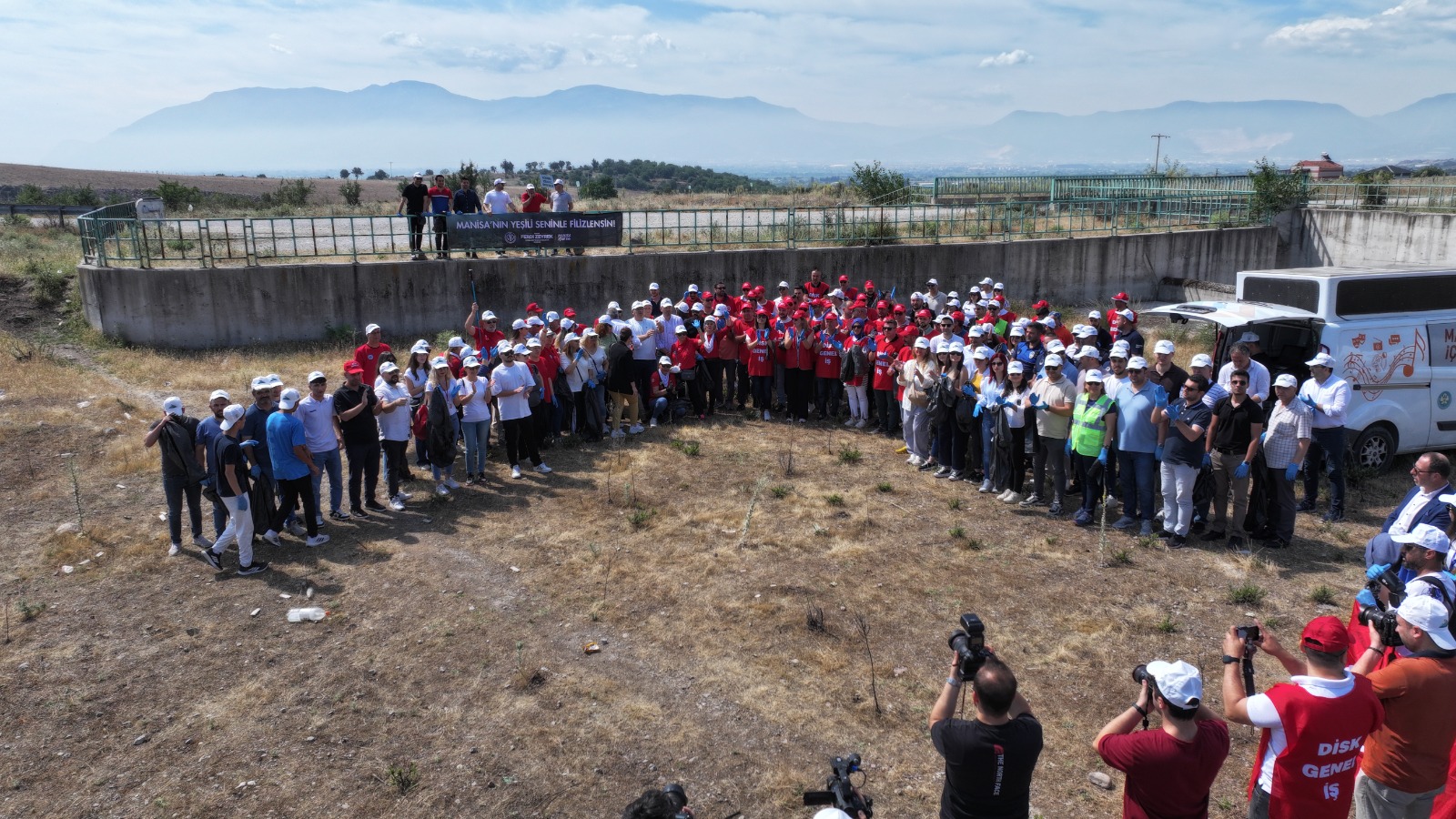 “Manisa Tarzanı ve Çevre Günleri” kapsamında 4,5 ton çöp toplandı