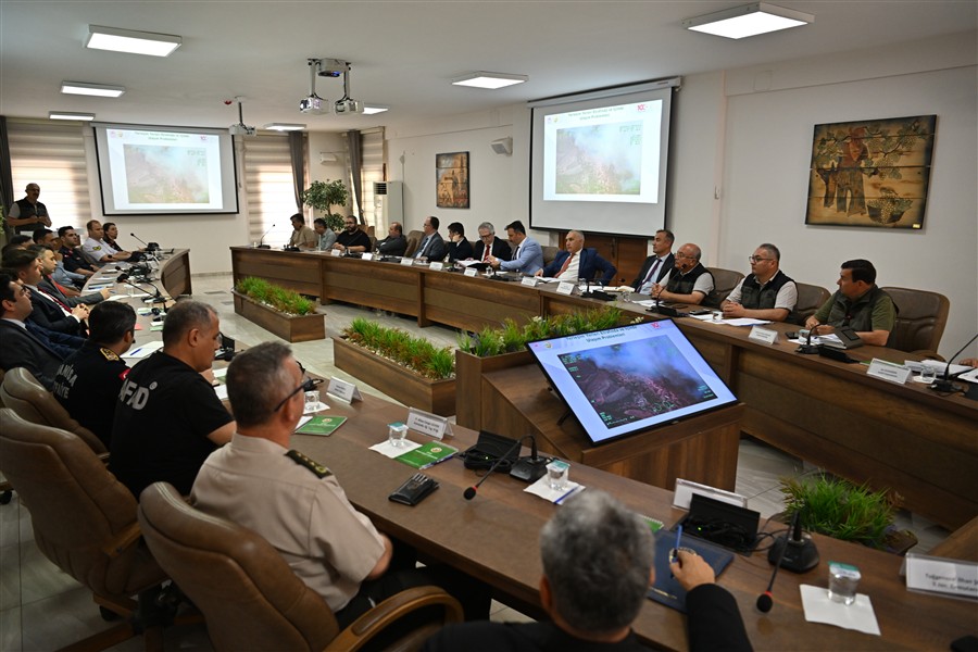 Manisa'da orman yangınları ile mücadele komisyon toplantısı gerçekleşti