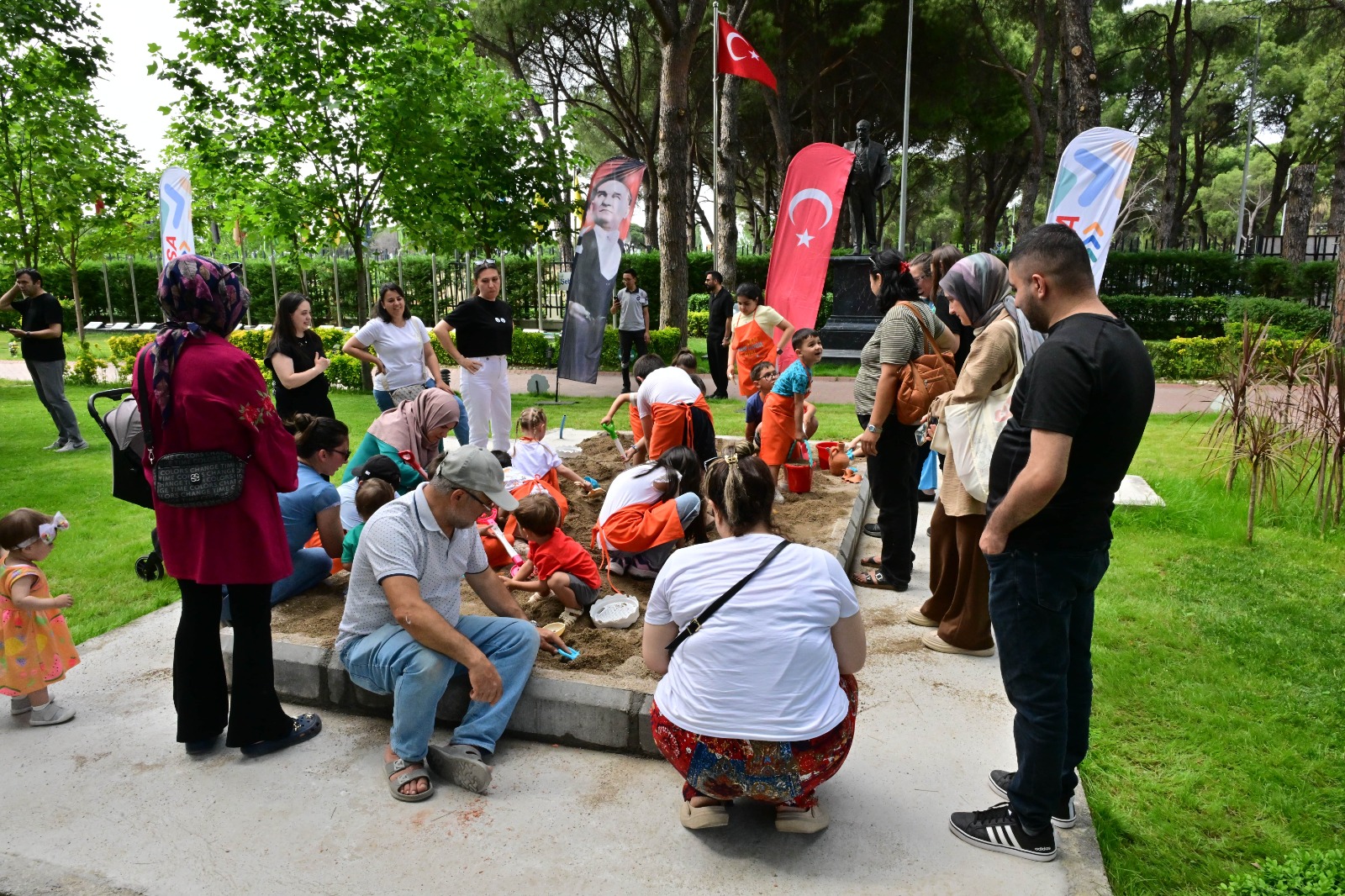 Minikler, Şehzadeler Parkı’nda Tarih ve Sanatla Buluştu