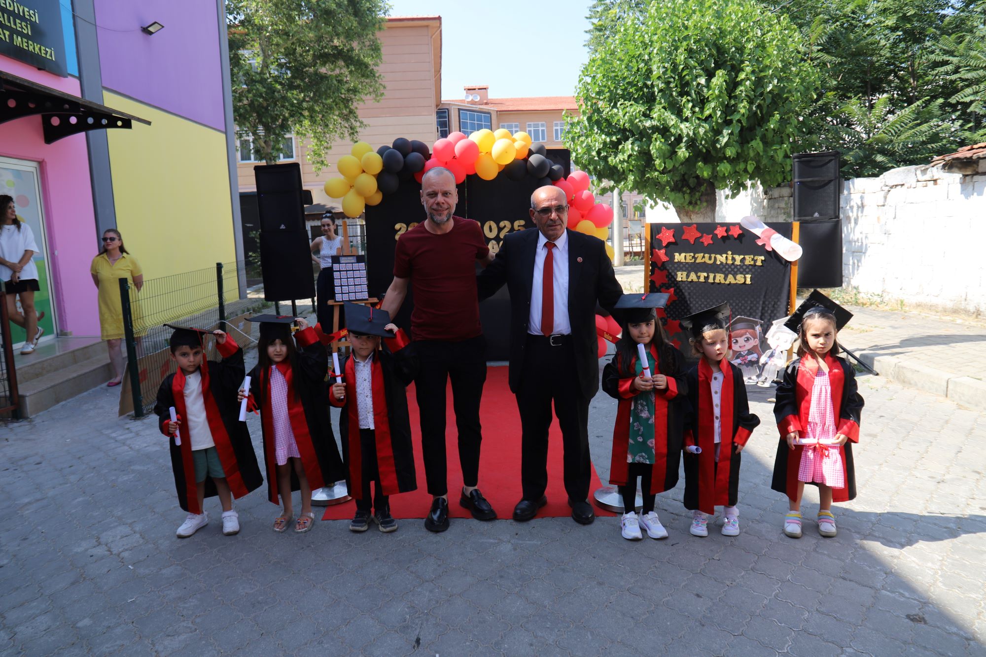Turgutlu Çocuk Kültür Sanat Merkezinde Mezuniyet Heyecanı