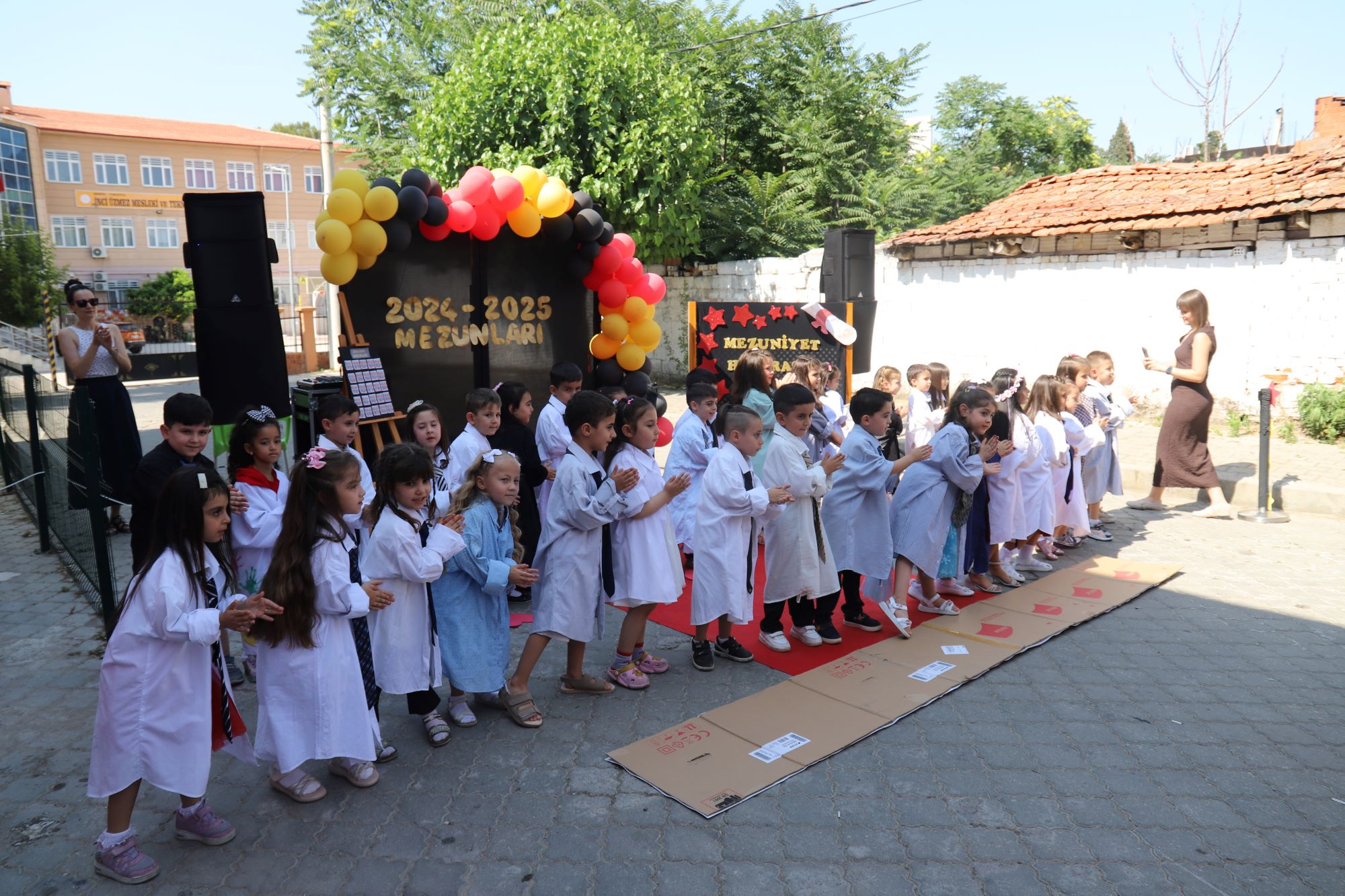 Turgutlu Çocuk Kültür Sanat Merkezinde Mezuniyet Heyecanı
