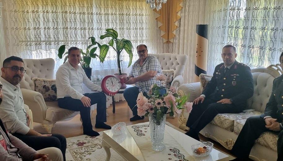 Kaymakam Kapankaya’dan şehit aileleri ve gazilere bayram ziyareti