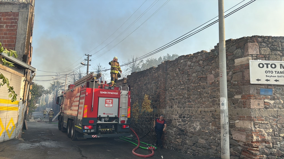 Metruk binada başladı! 4 bina, 1 depo ve 3 araç hasar gördü