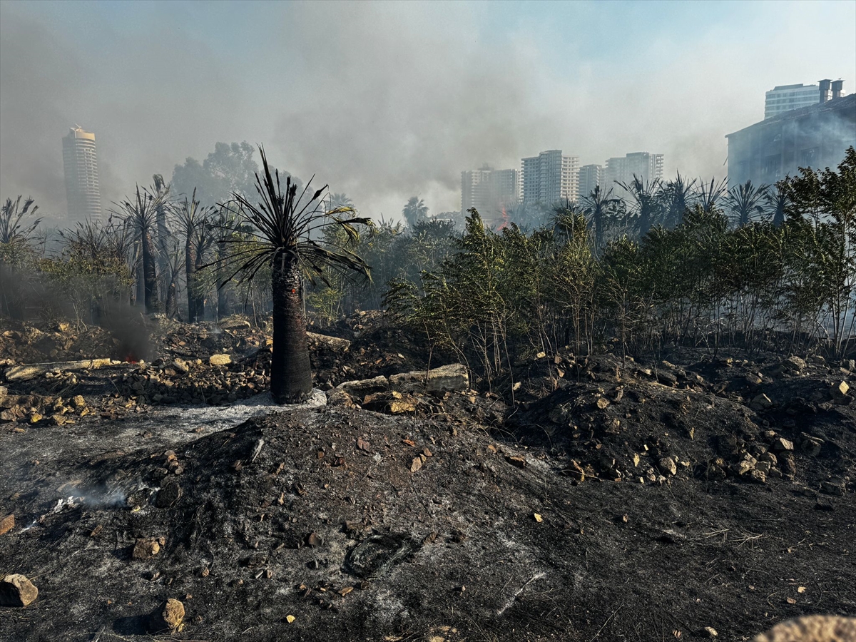 Metruk binada başladı! 4 bina, 1 depo ve 3 araç hasar gördü