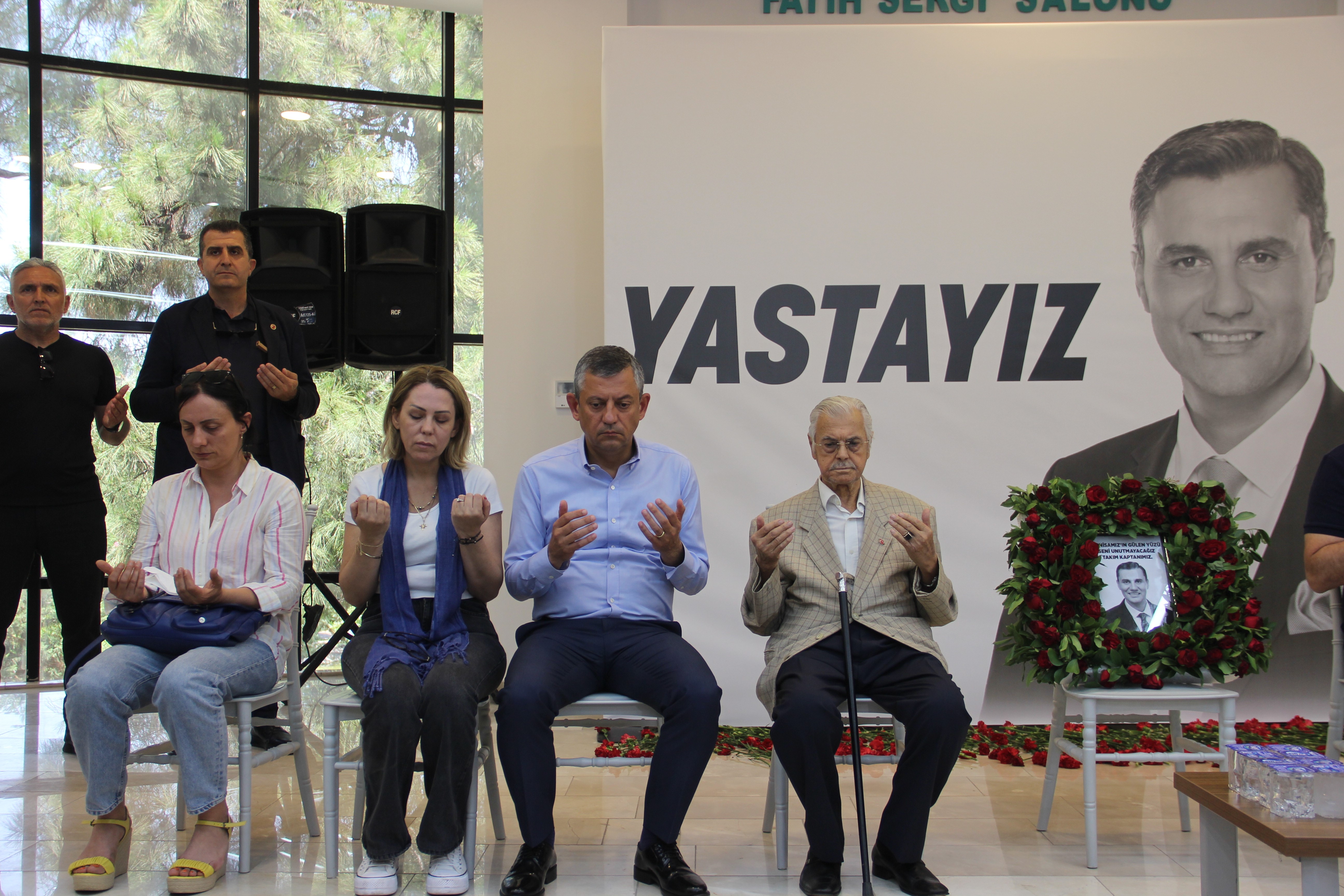 Ferdi Zeyrek'in ailesine ziyaretçi akını