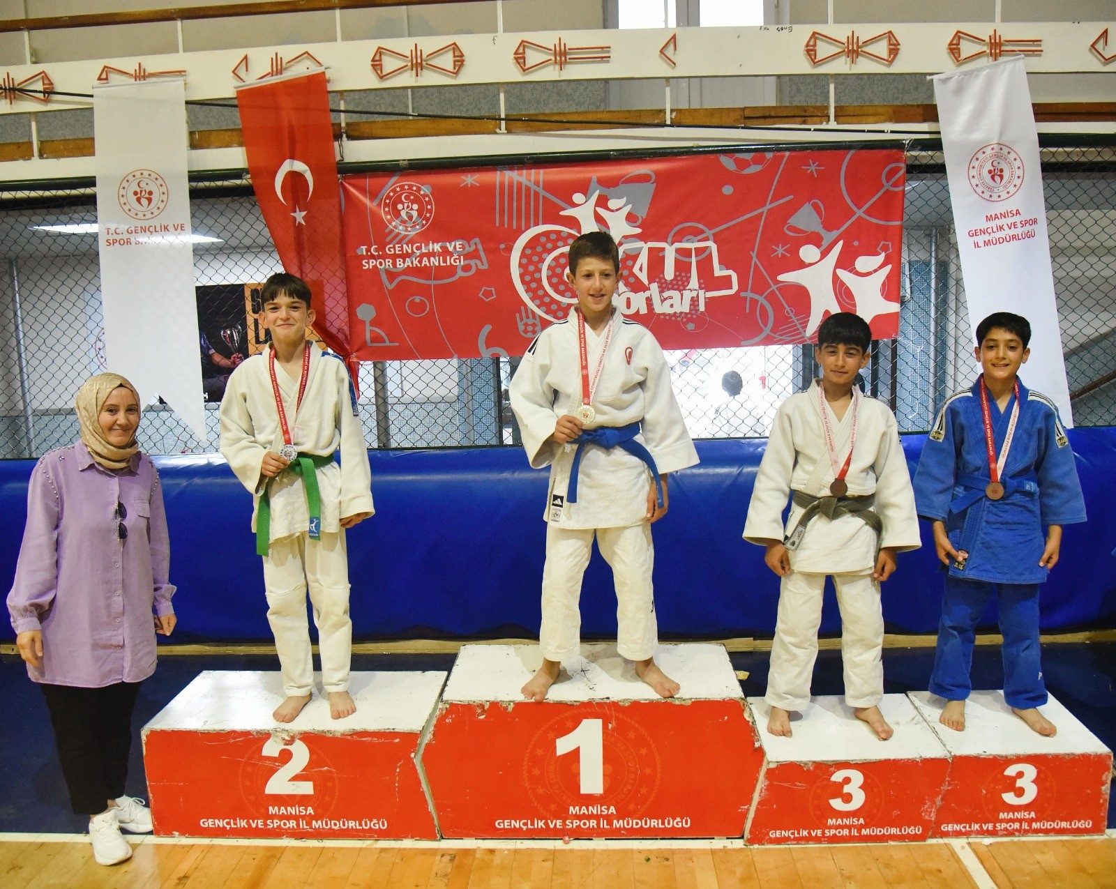 Manisalı judoculardan 19 madalya