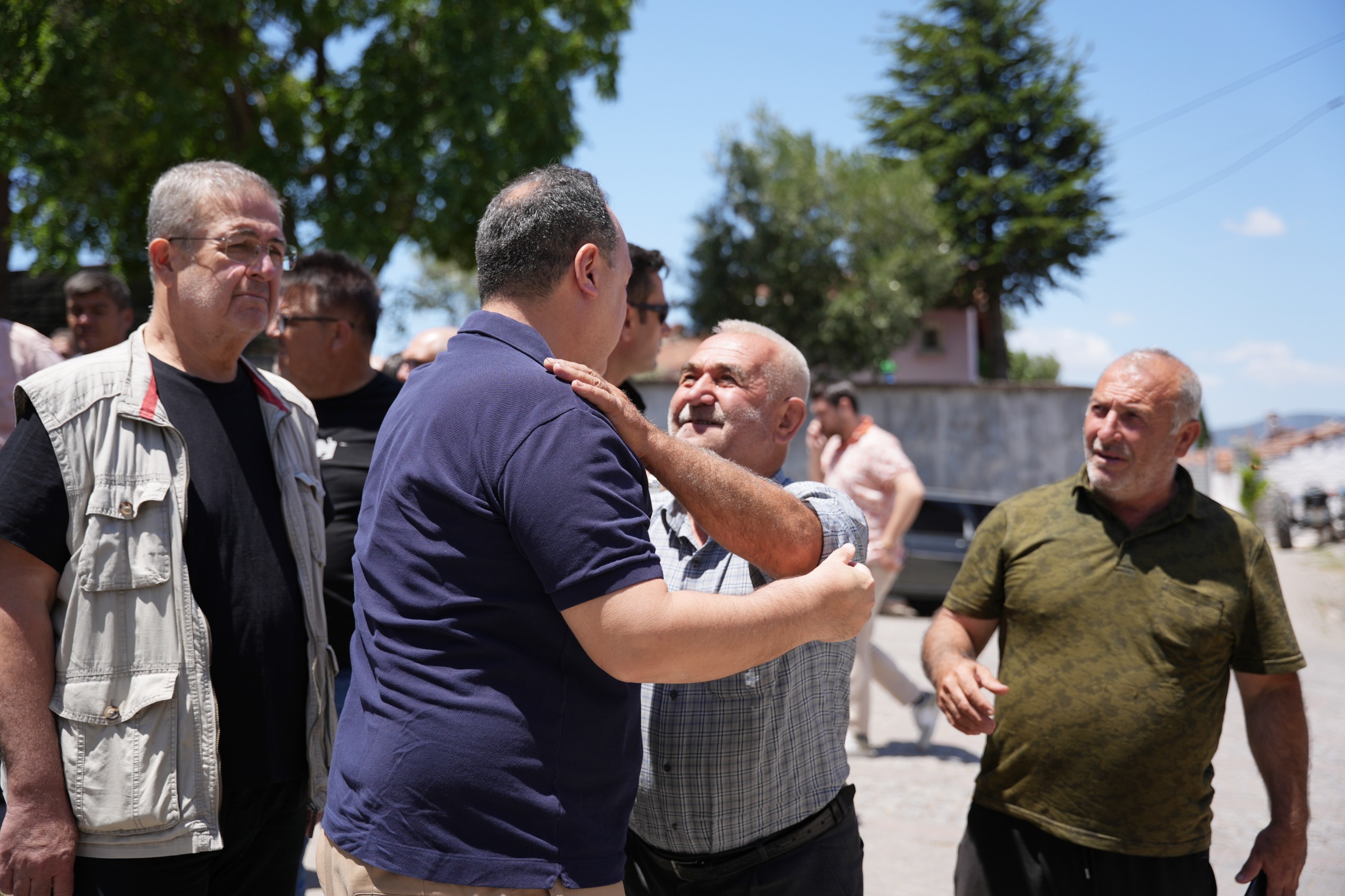 Başkan Dutlulu, Akhisar’daki Yangın Bölgesinde İncelemelerde Bulundu