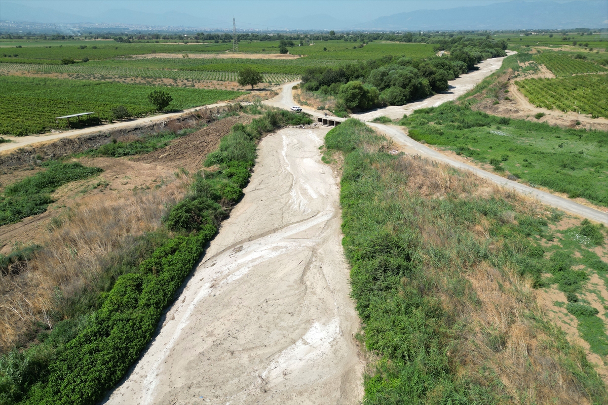 Susuzluk kapıda, Gediz kuruyor!