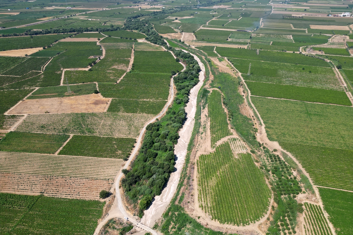 Susuzluk kapıda, Gediz kuruyor!