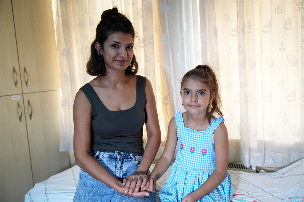 Süt alerjisi olan çocuk, tedavilerin ardından 5 yaşında dondurma yiyebildi