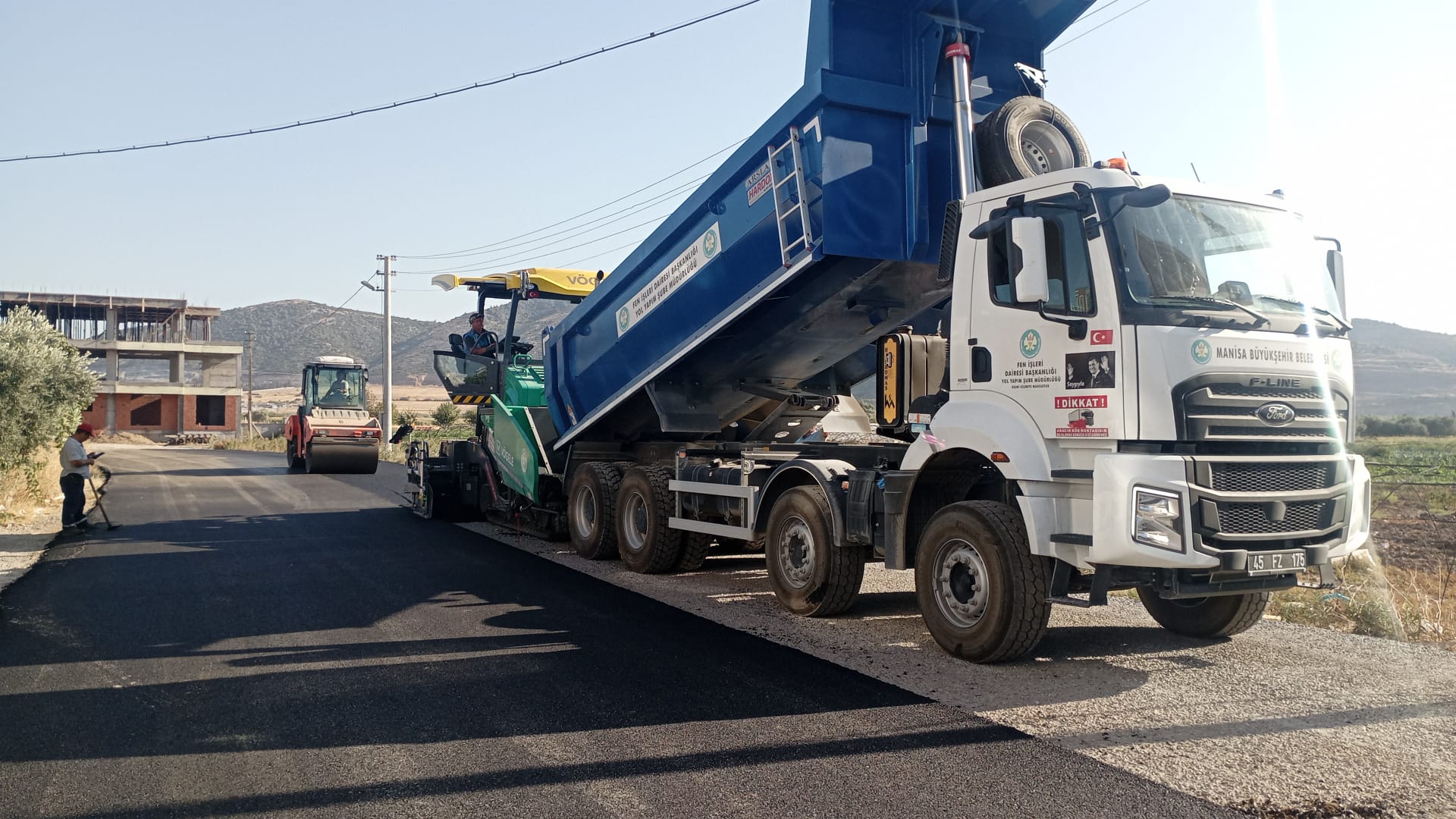 Manisa'da 13 bin ton asfalt serildi