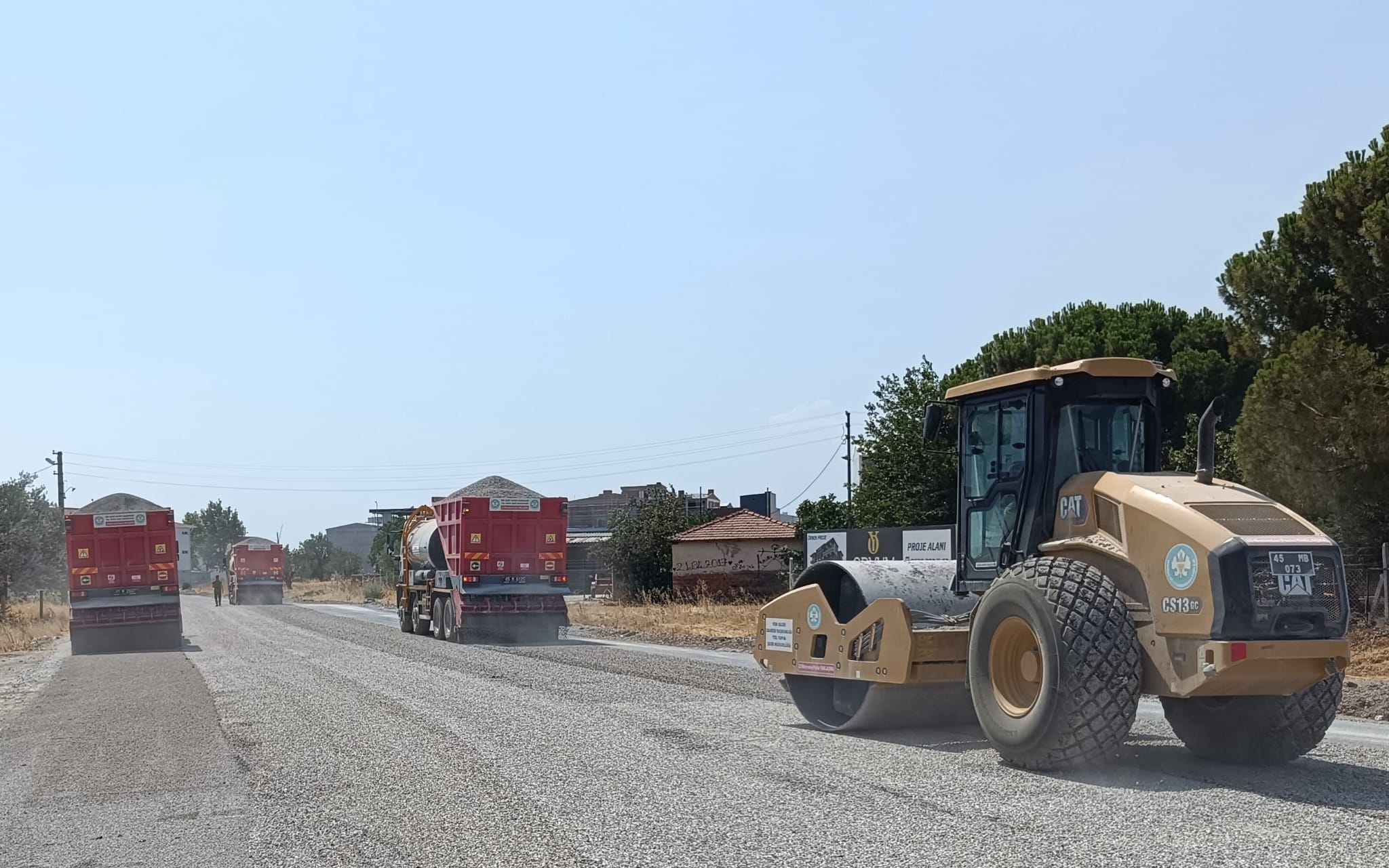 Manisa'da 13 bin ton asfalt serildi