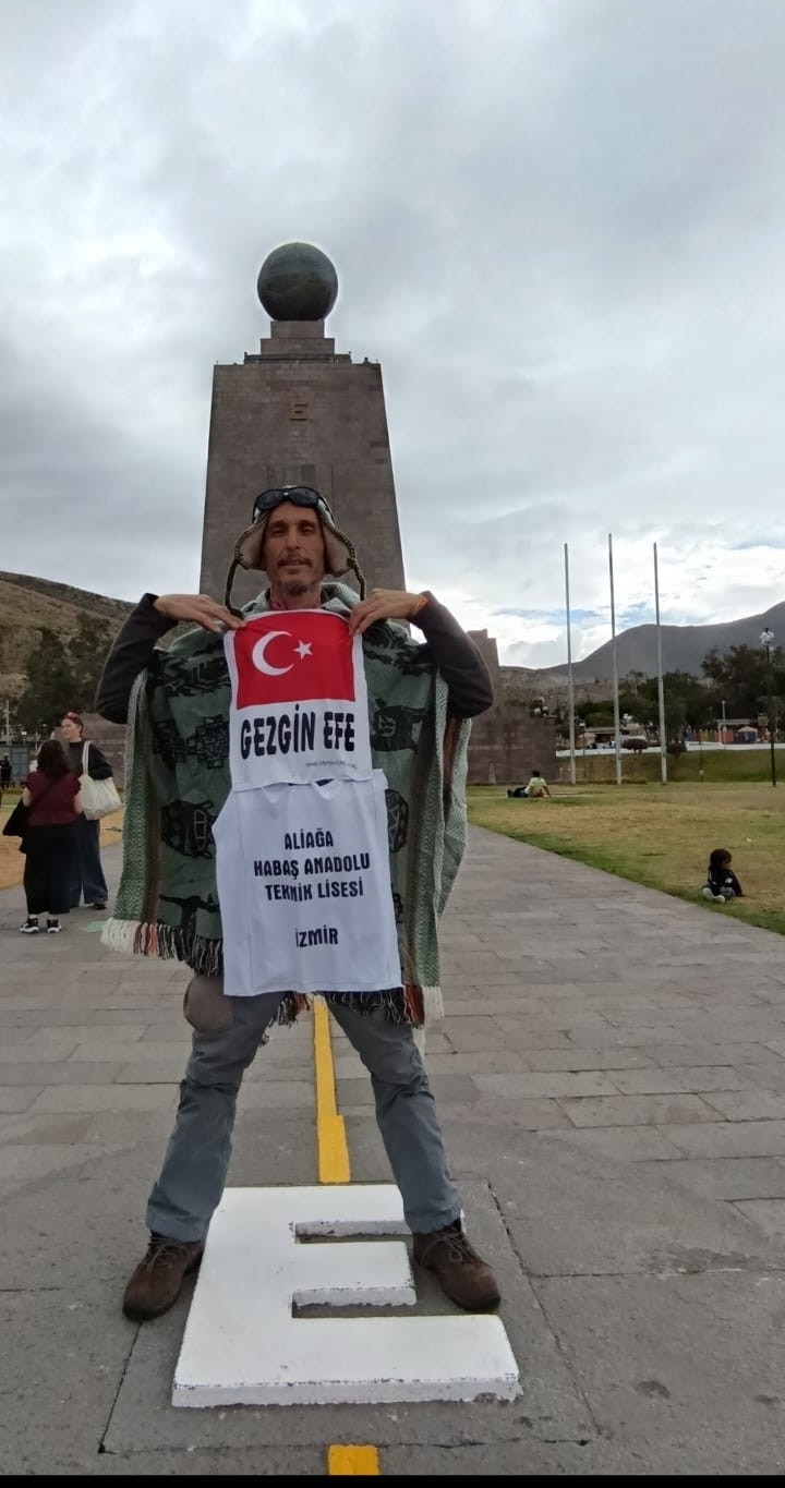 Ekvator Çizgisinde Zeybek Oynadı