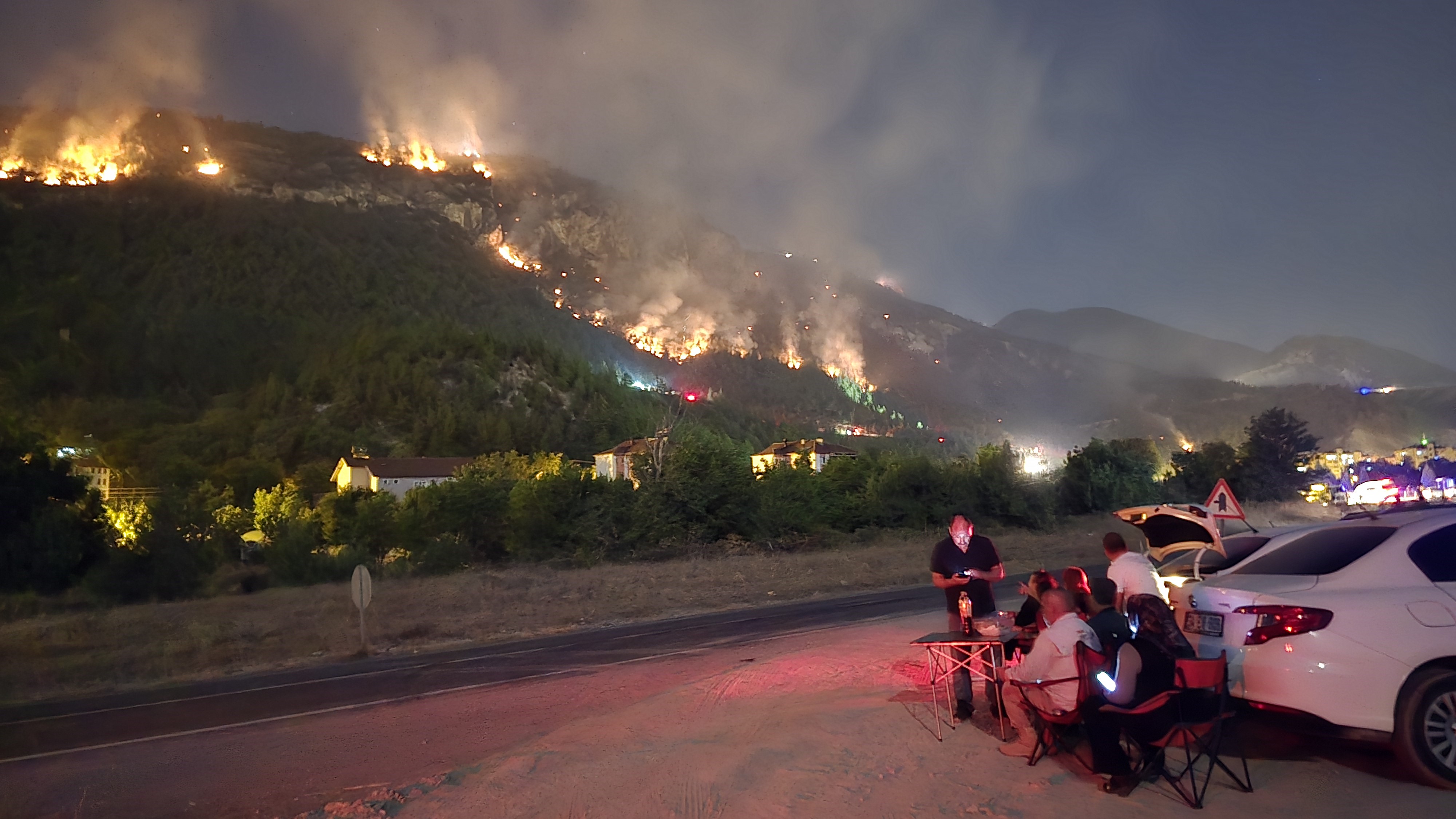 Yangını böyle izlediler
