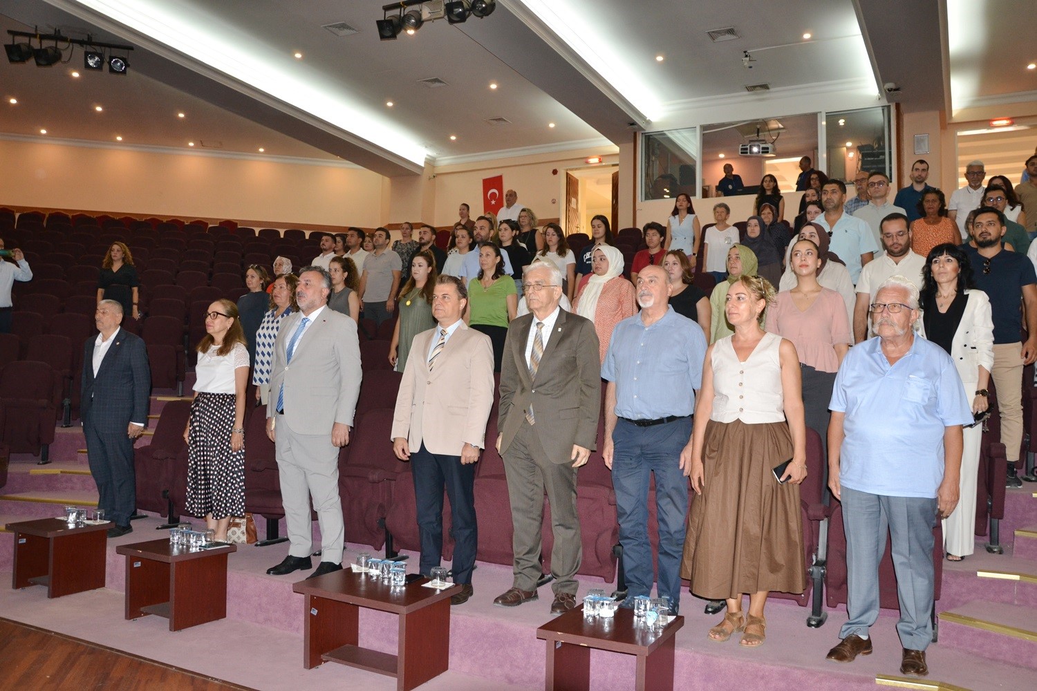 Manisa nüfusu hızla yaşlanıyor