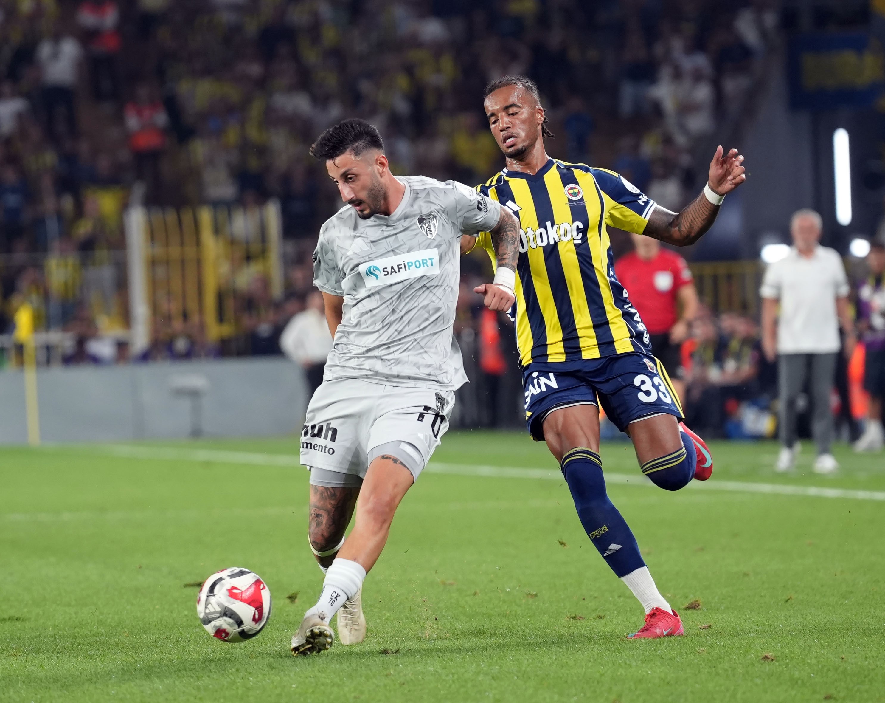 Fenerbahçe, Kocaelispor maçında ilk yarı tamamlandı! 1-1