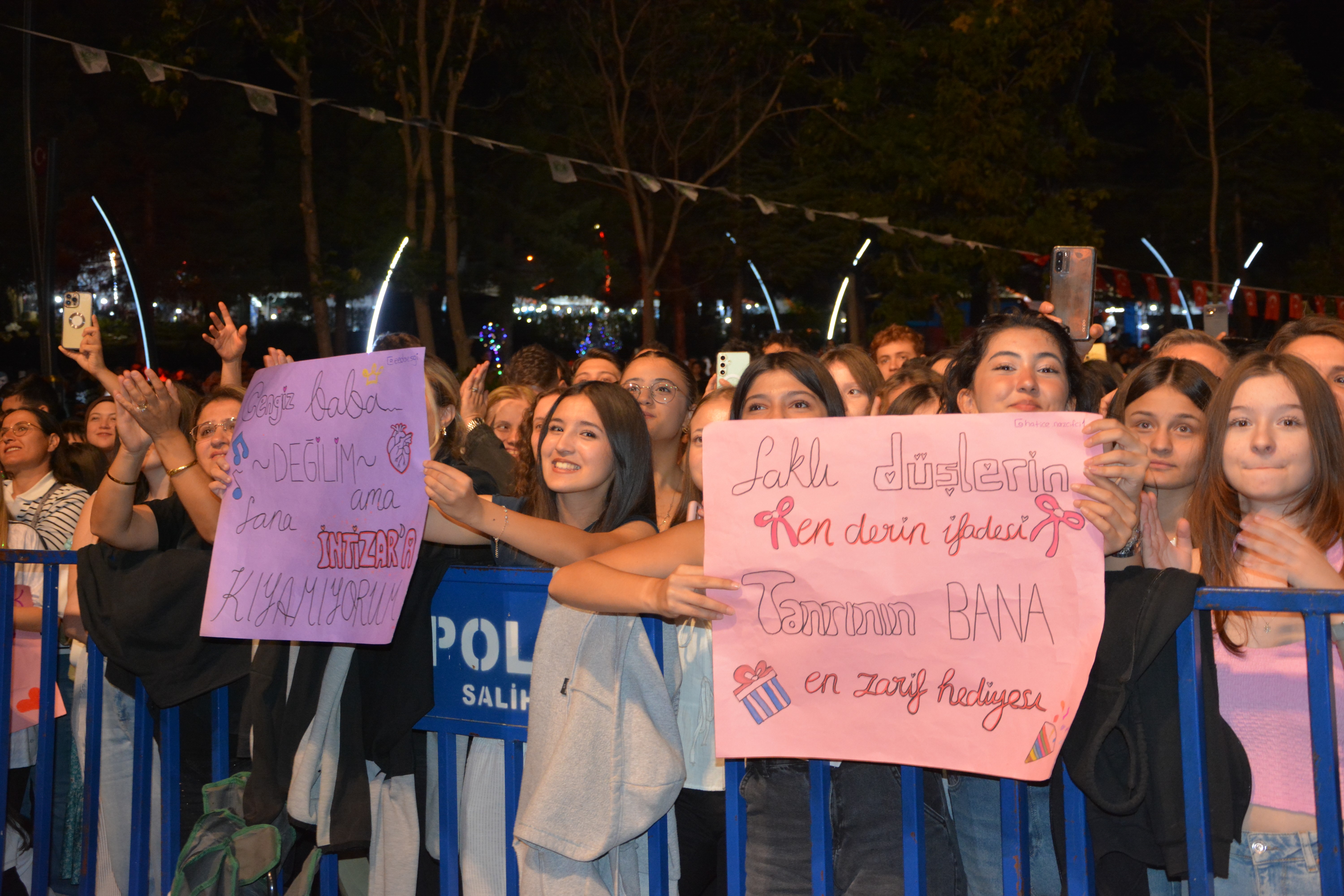 Manisa'da Cengiz Kurtoğlu rüzgarı esti
