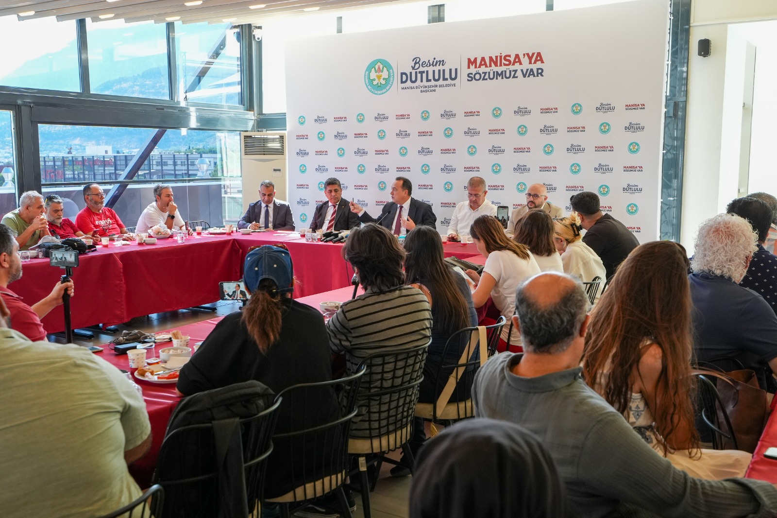 Başkan Dutlulu Basın Mensuplarına Gündemi Değerlendirdi