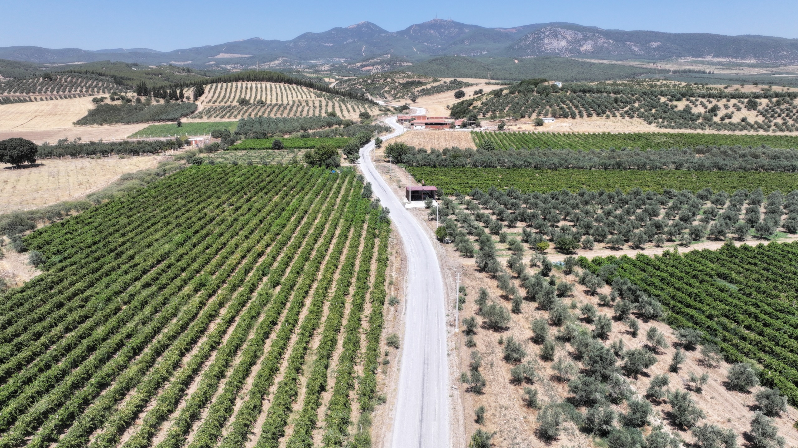 Akhisar ve Turgutlu’ya 22 Kilometrelik Yol Çalışması