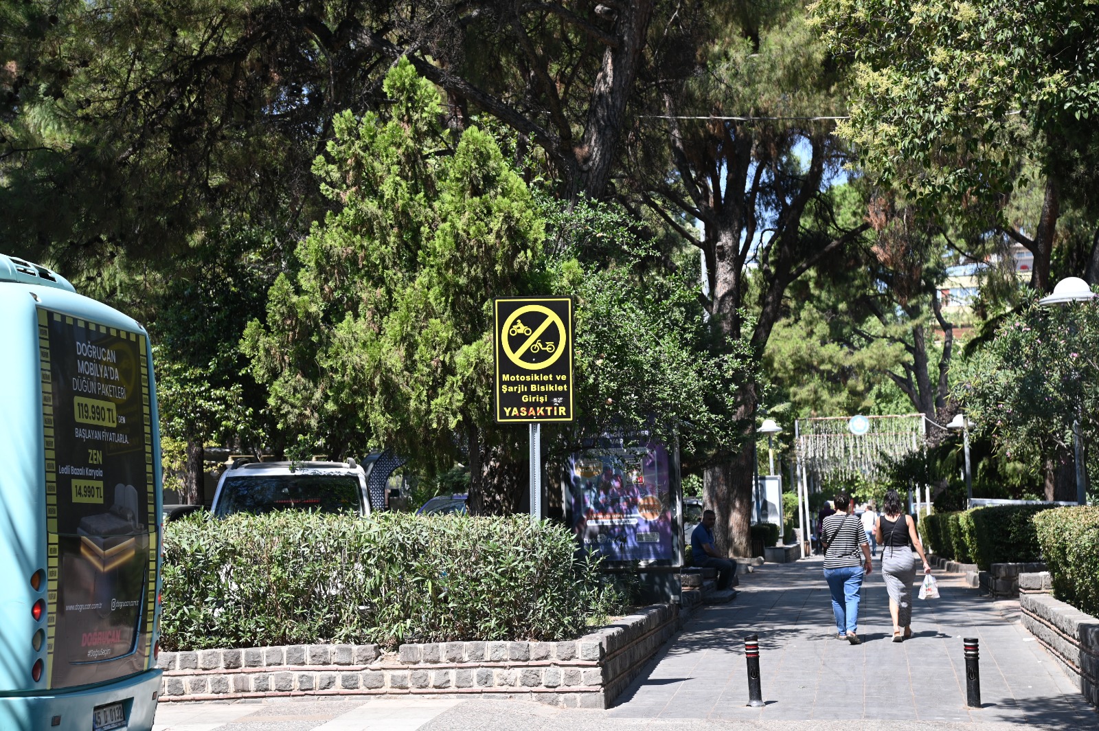 Manisa'da Yaya Güvenliği İçin Kaldırımlar ve Sevgi Yollarında Denetim