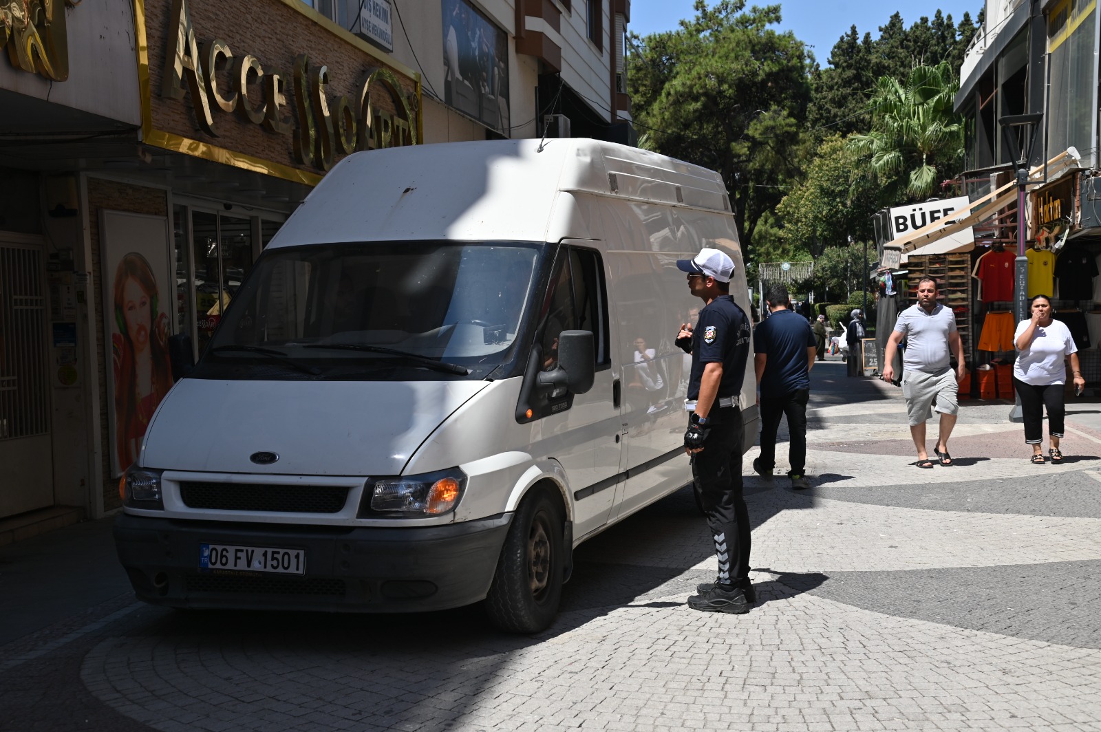 Manisa'da Yaya Güvenliği İçin Kaldırımlar ve Sevgi Yollarında Denetim