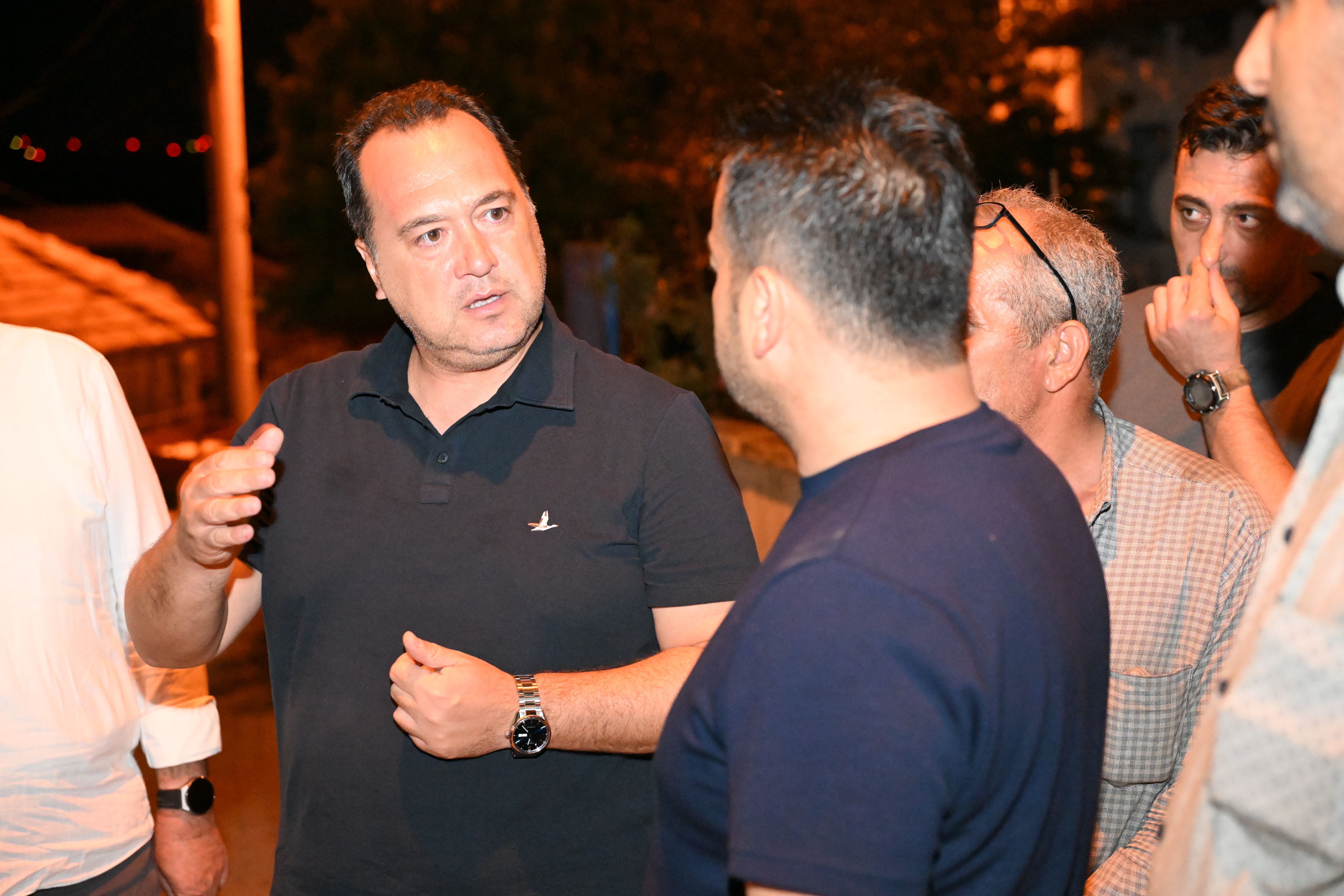 Manisa Büyükşehirden deprem bölgesine destek